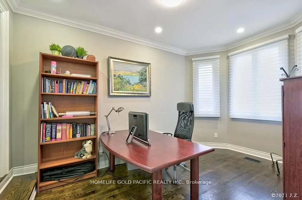 48 Havagal Crescent