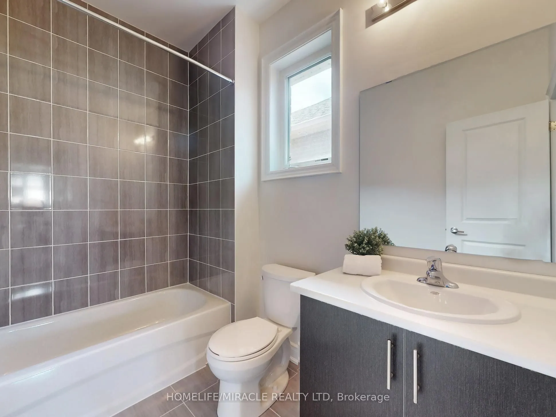25 Joiner Circle