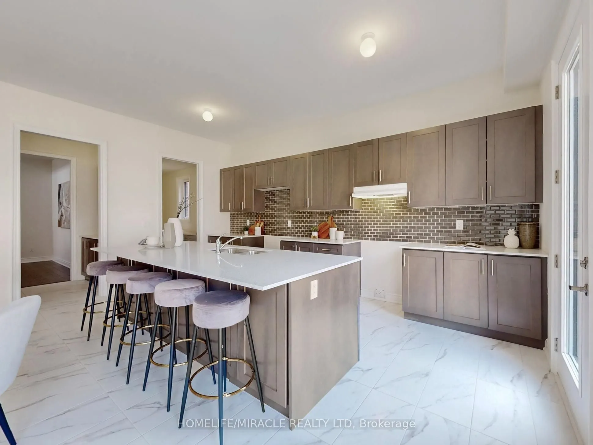 25 Joiner Circle