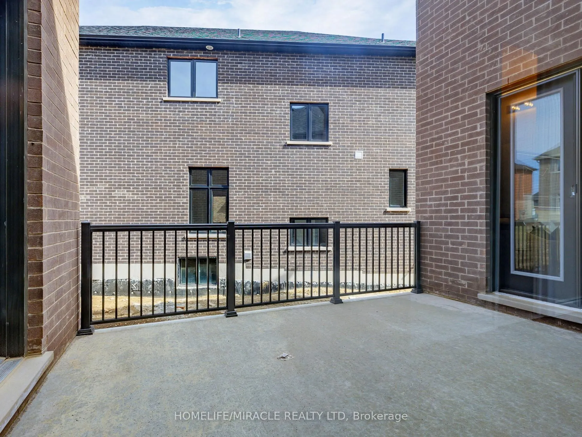 25 Joiner Circle