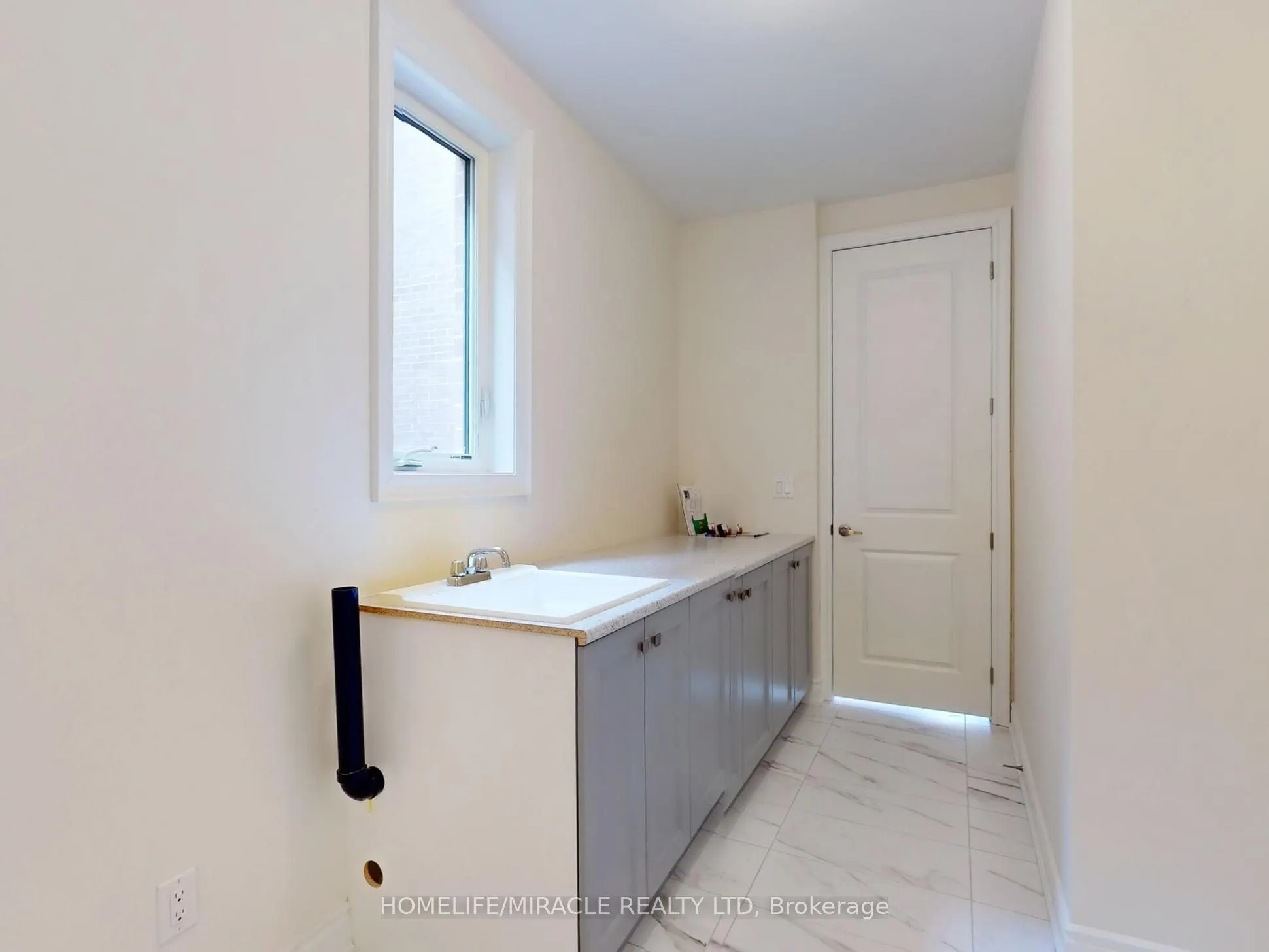 25 Joiner Circle