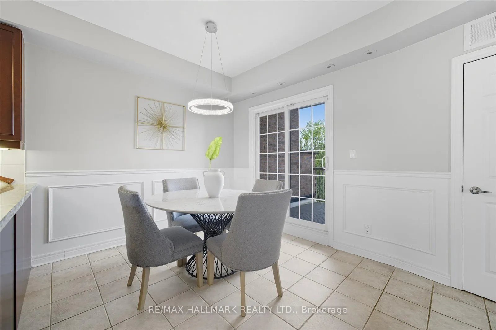 20 Greensborough Villag Circle, #23