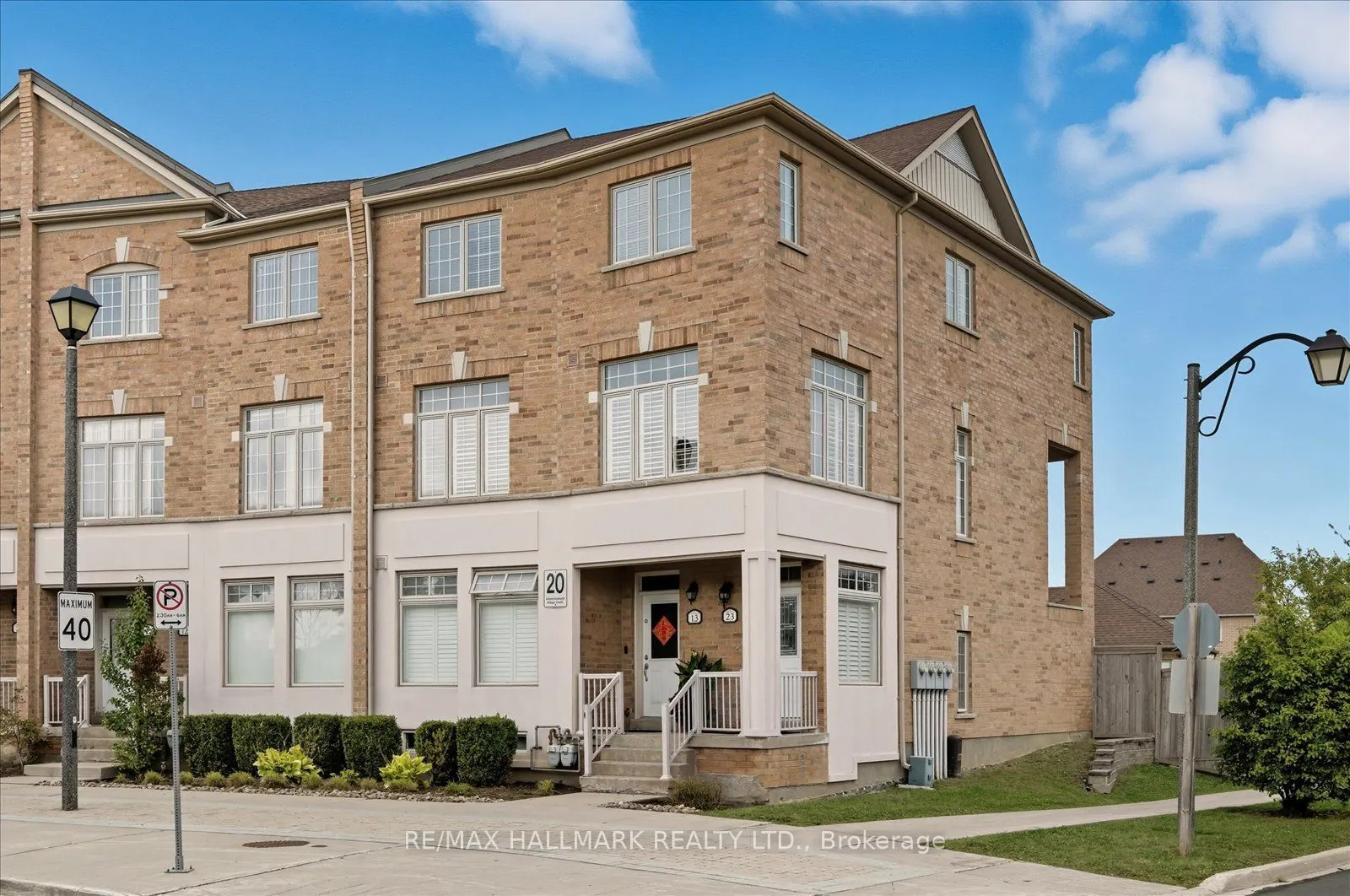 20 Greensborough Villag Circle, #23