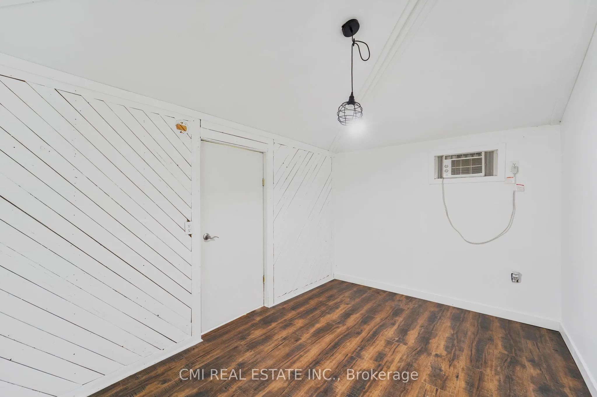 532 James Street