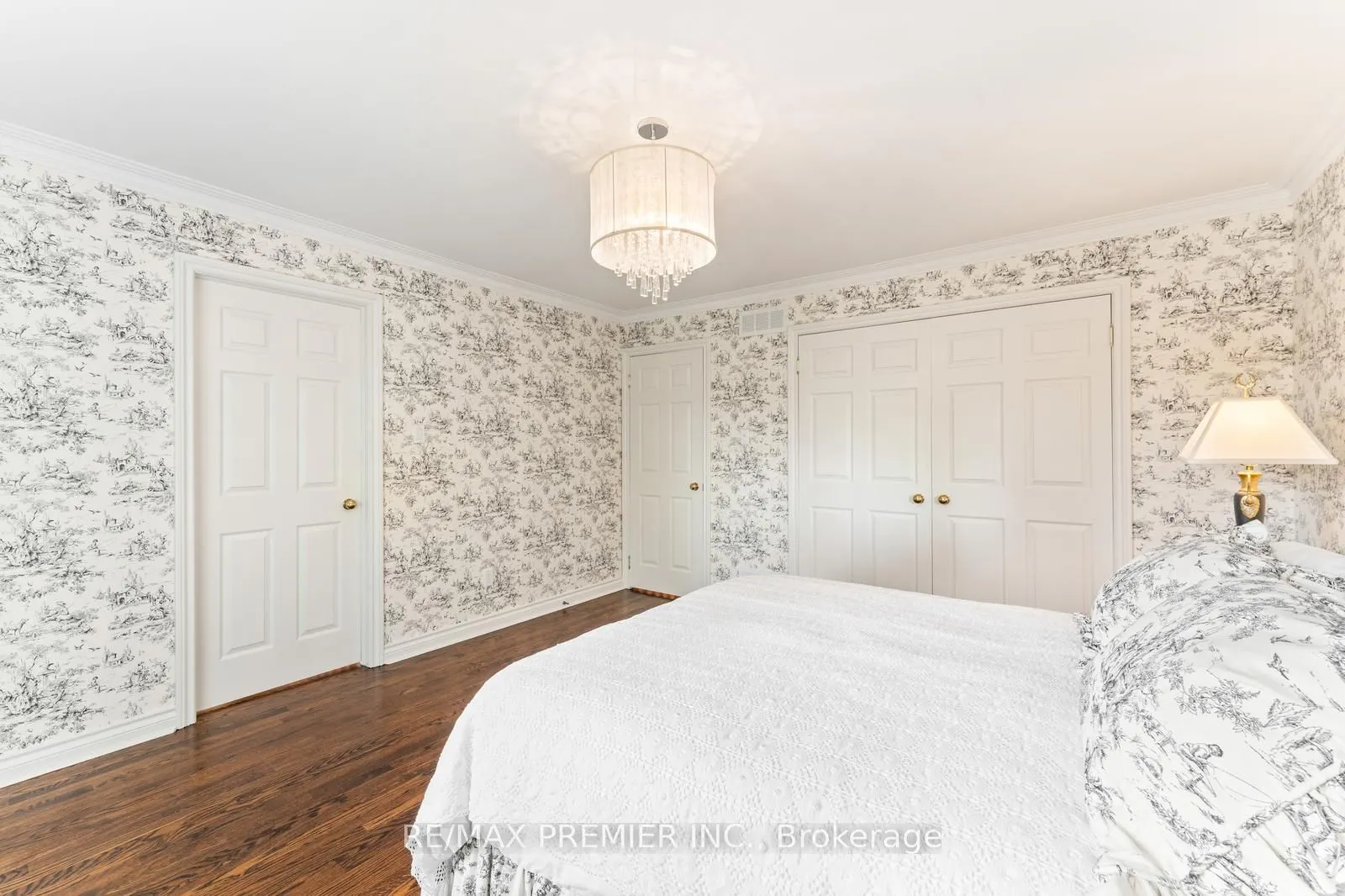 82 Jules Avenue