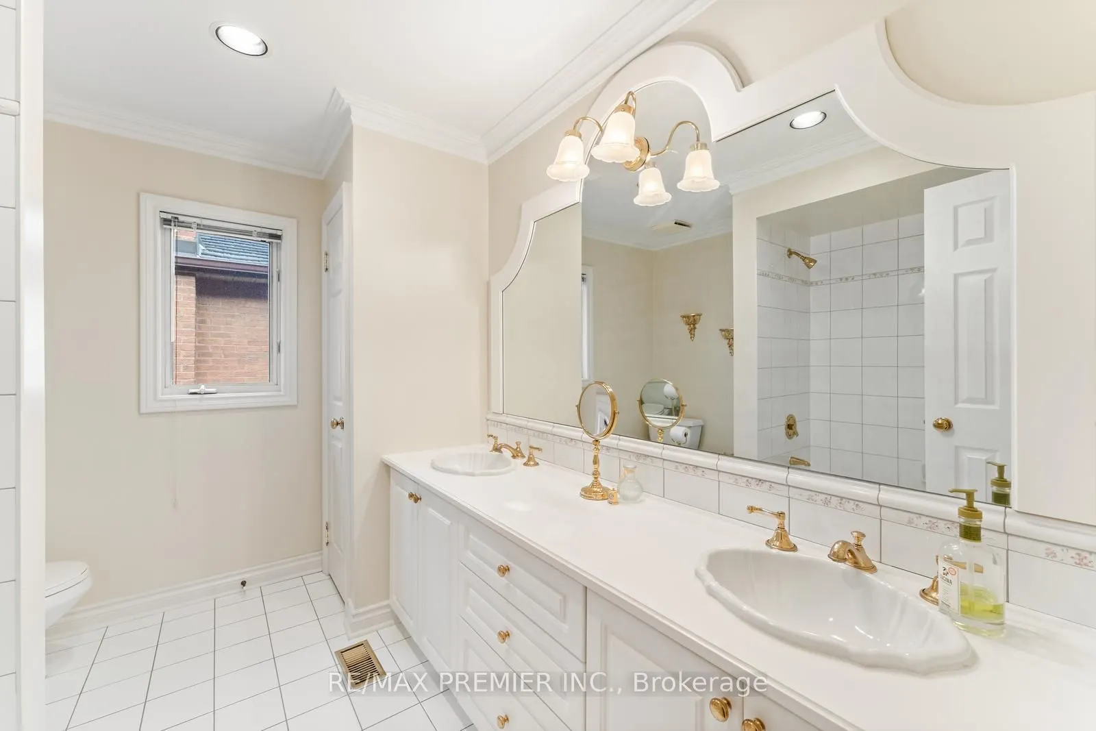 82 Jules Avenue