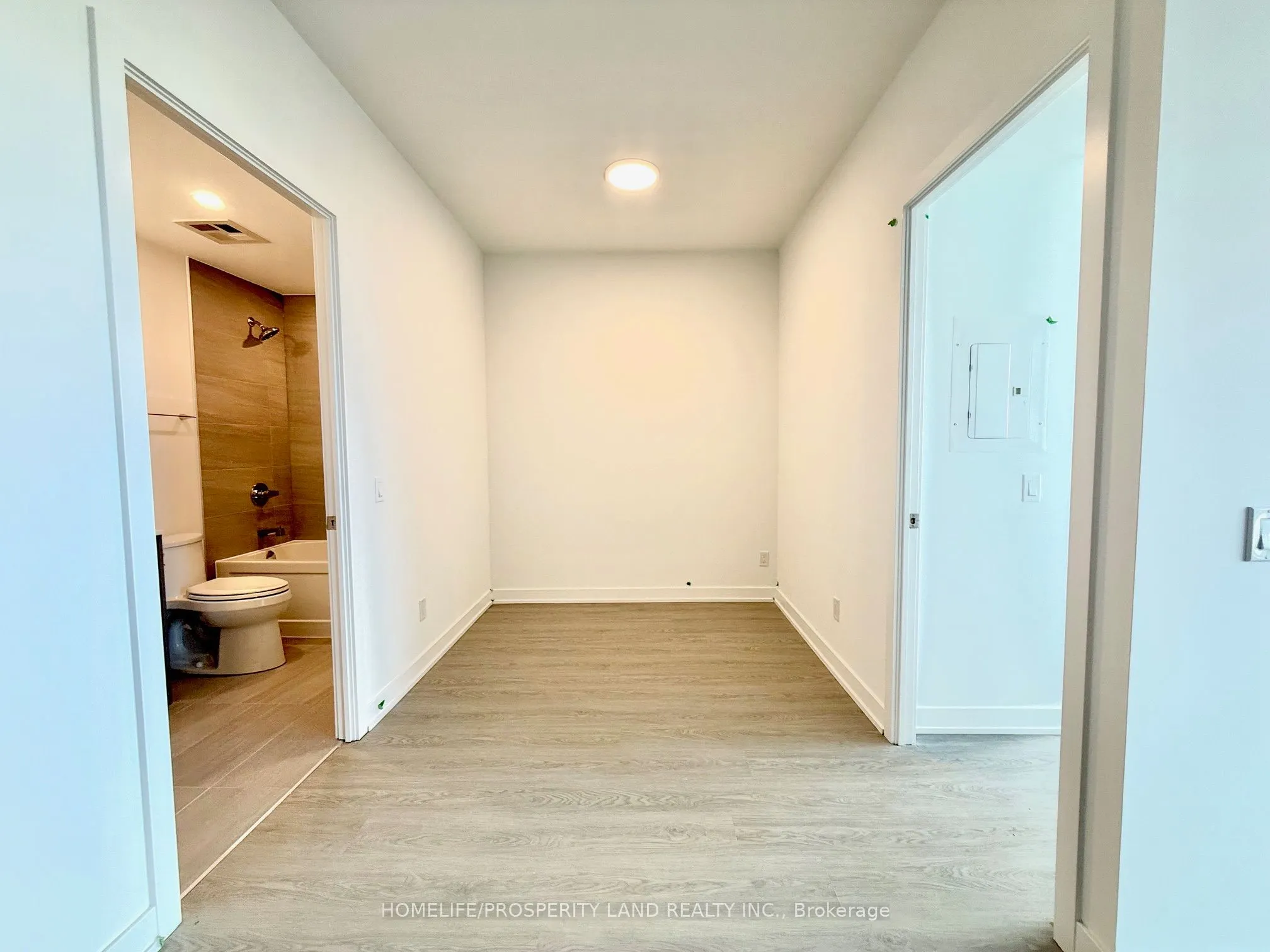 8188 Yonge Street, #814