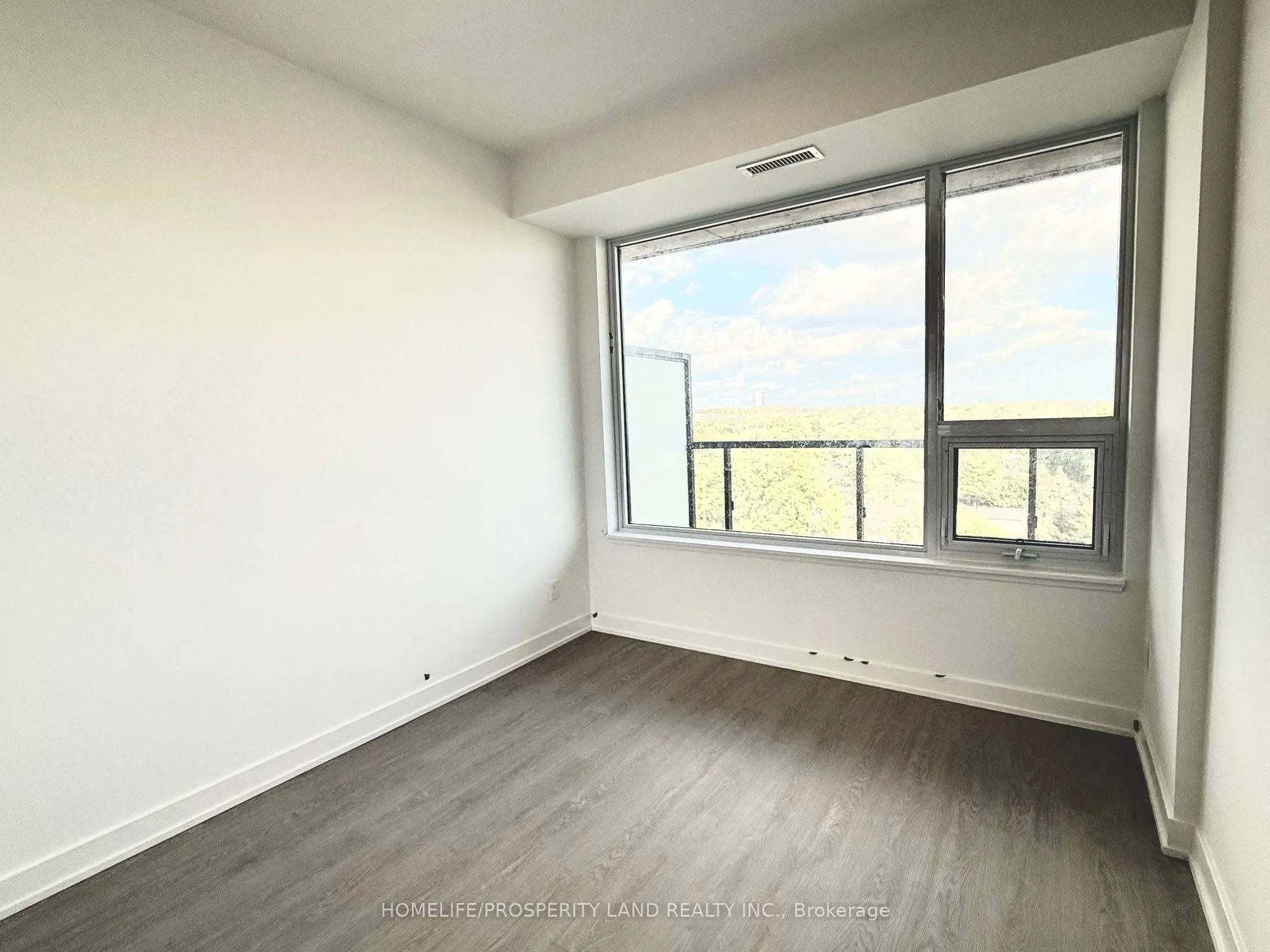 8188 Yonge Street, #814