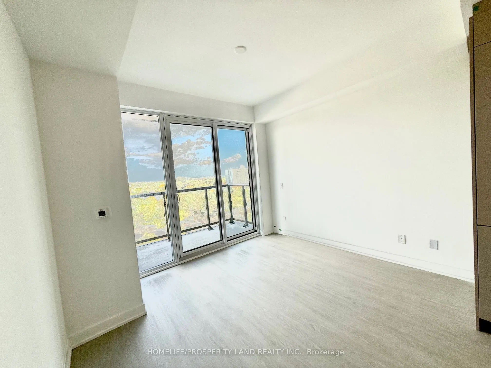 8188 Yonge Street, #814