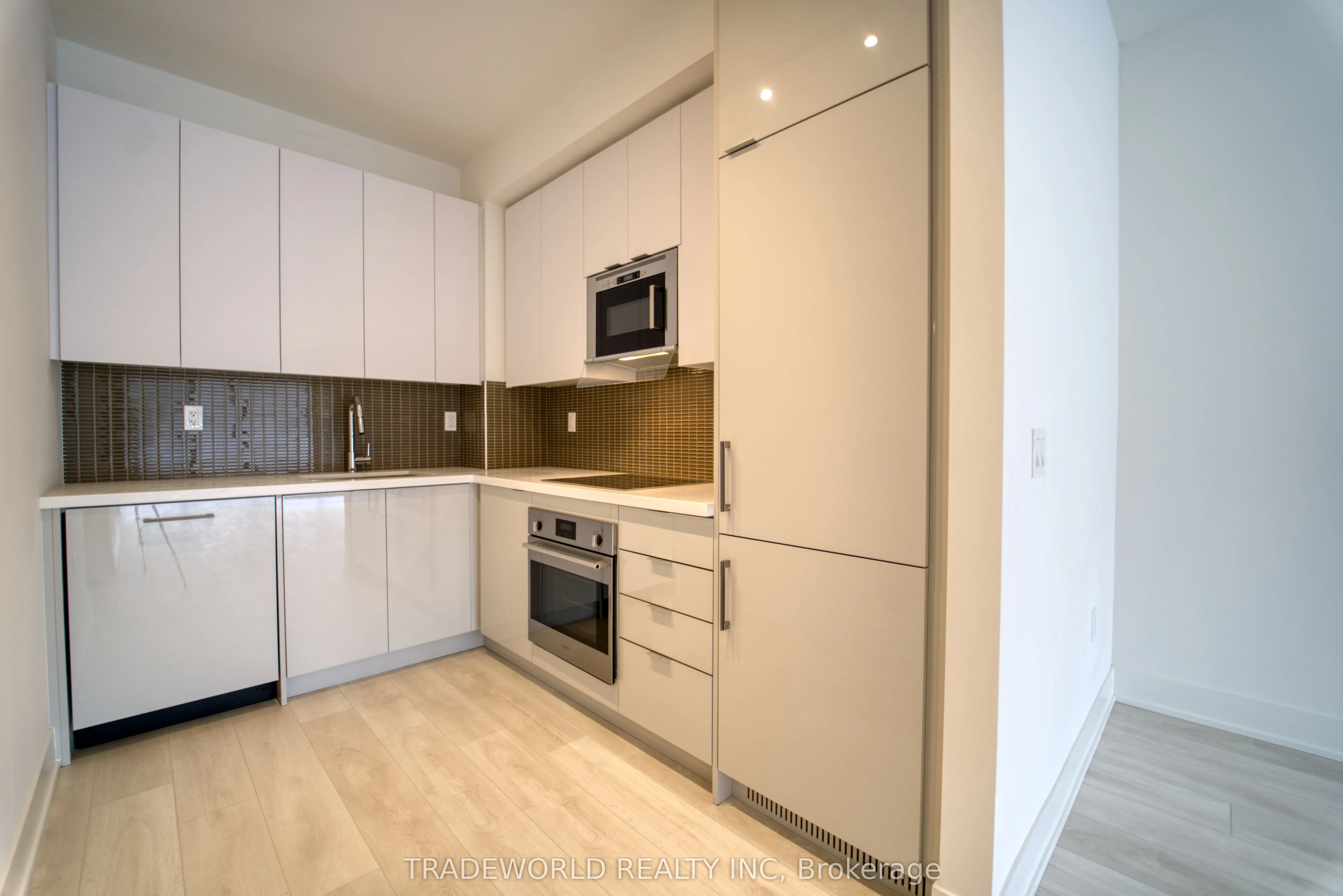 2908 Highway 7 W, #909