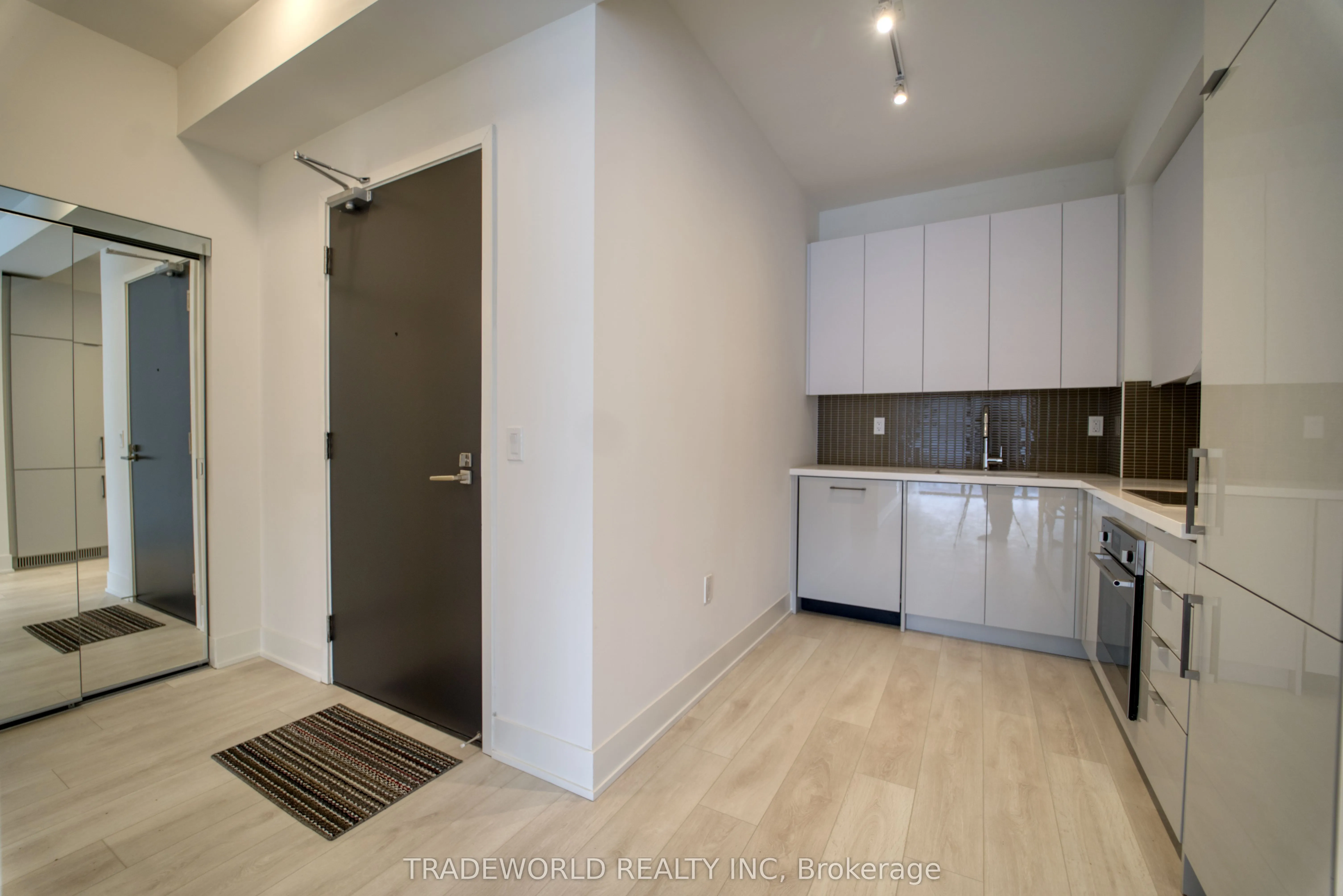2908 Highway 7 W, #909