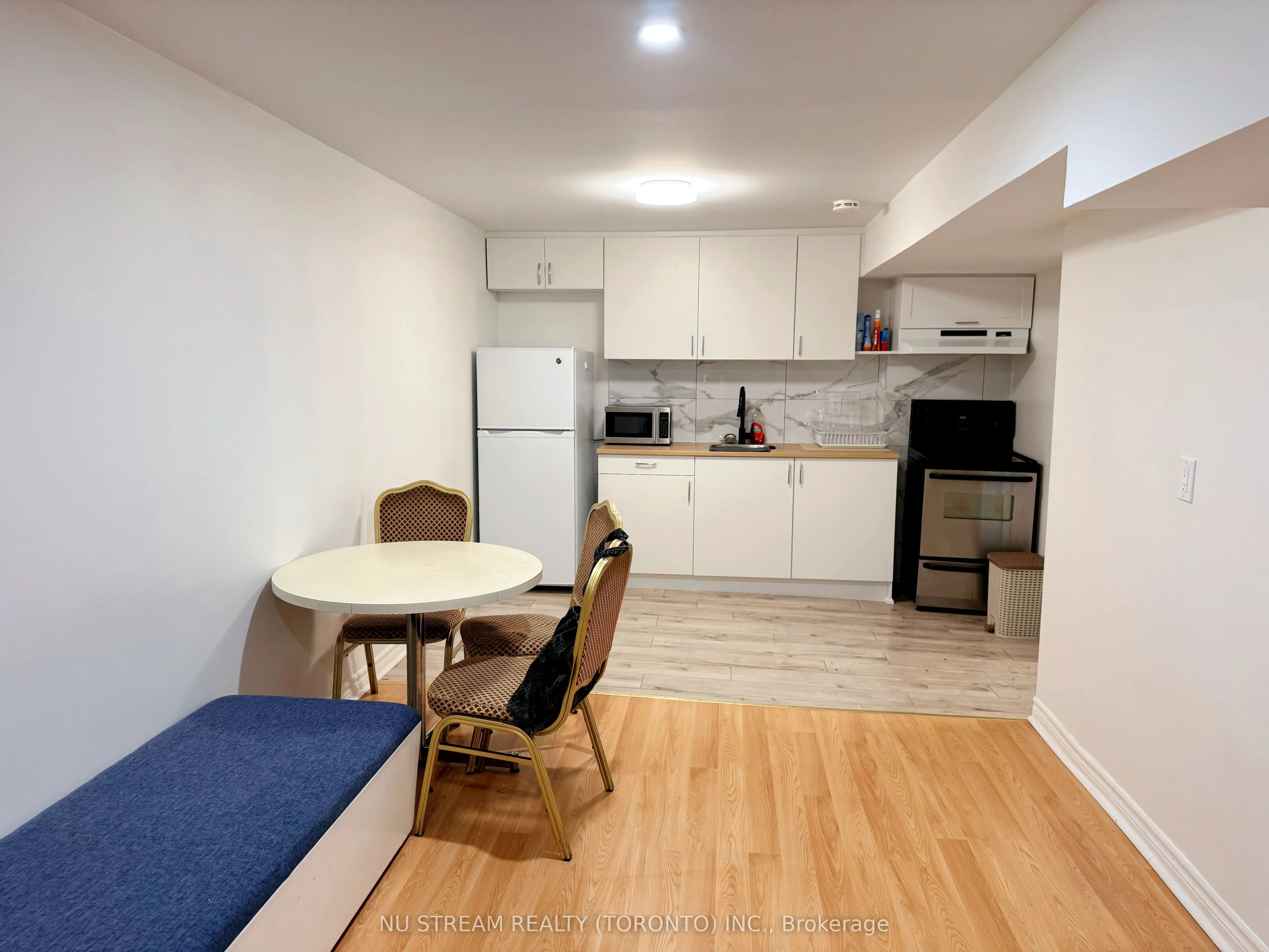 151 Woodhall Road