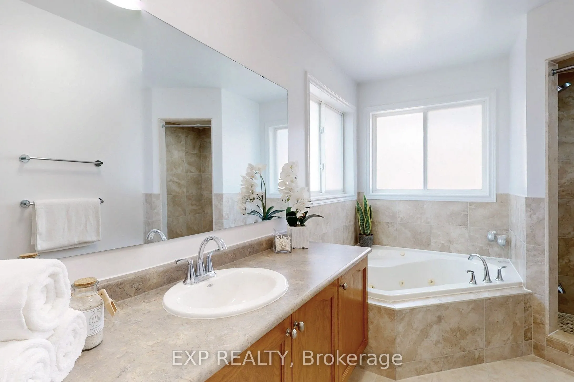 1511 Ceresino Crescent