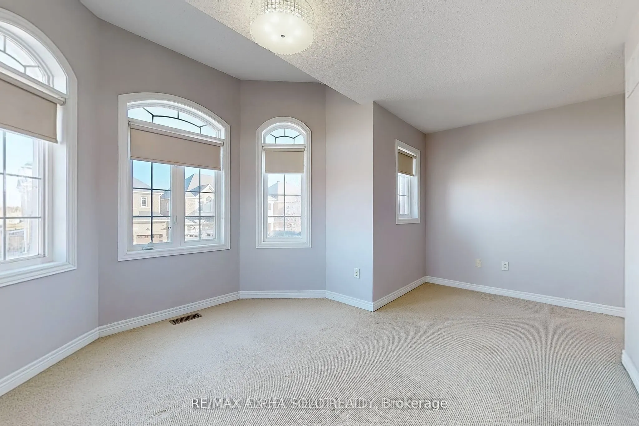60 Gordon Weeden Road