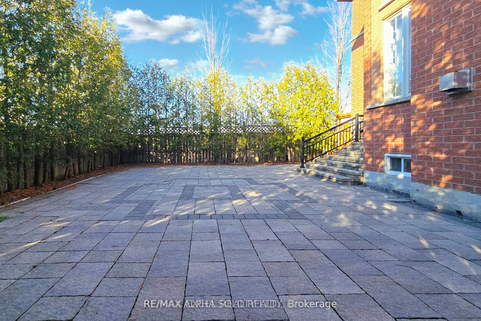 60 Gordon Weeden Road