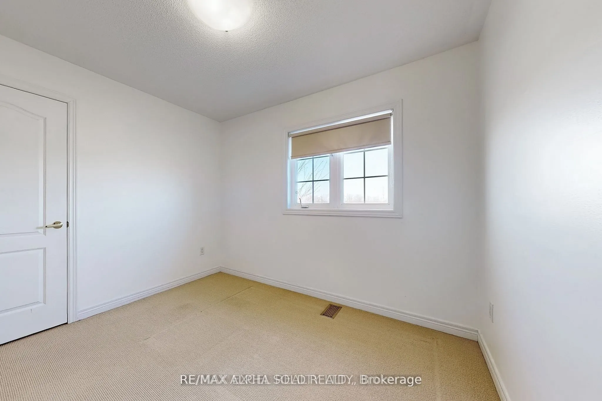 60 Gordon Weeden Road
