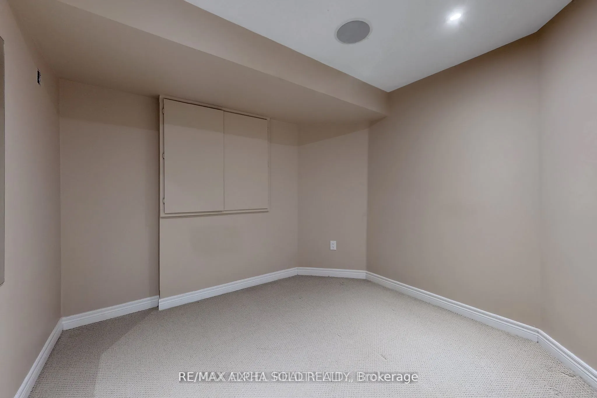 60 Gordon Weeden Road