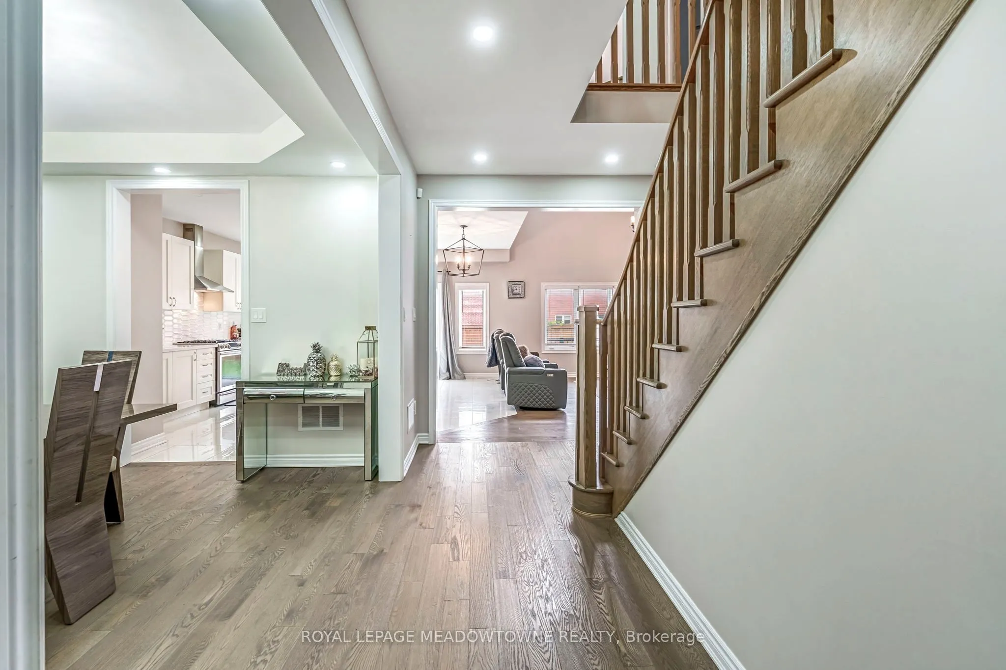 1029 Barton Way