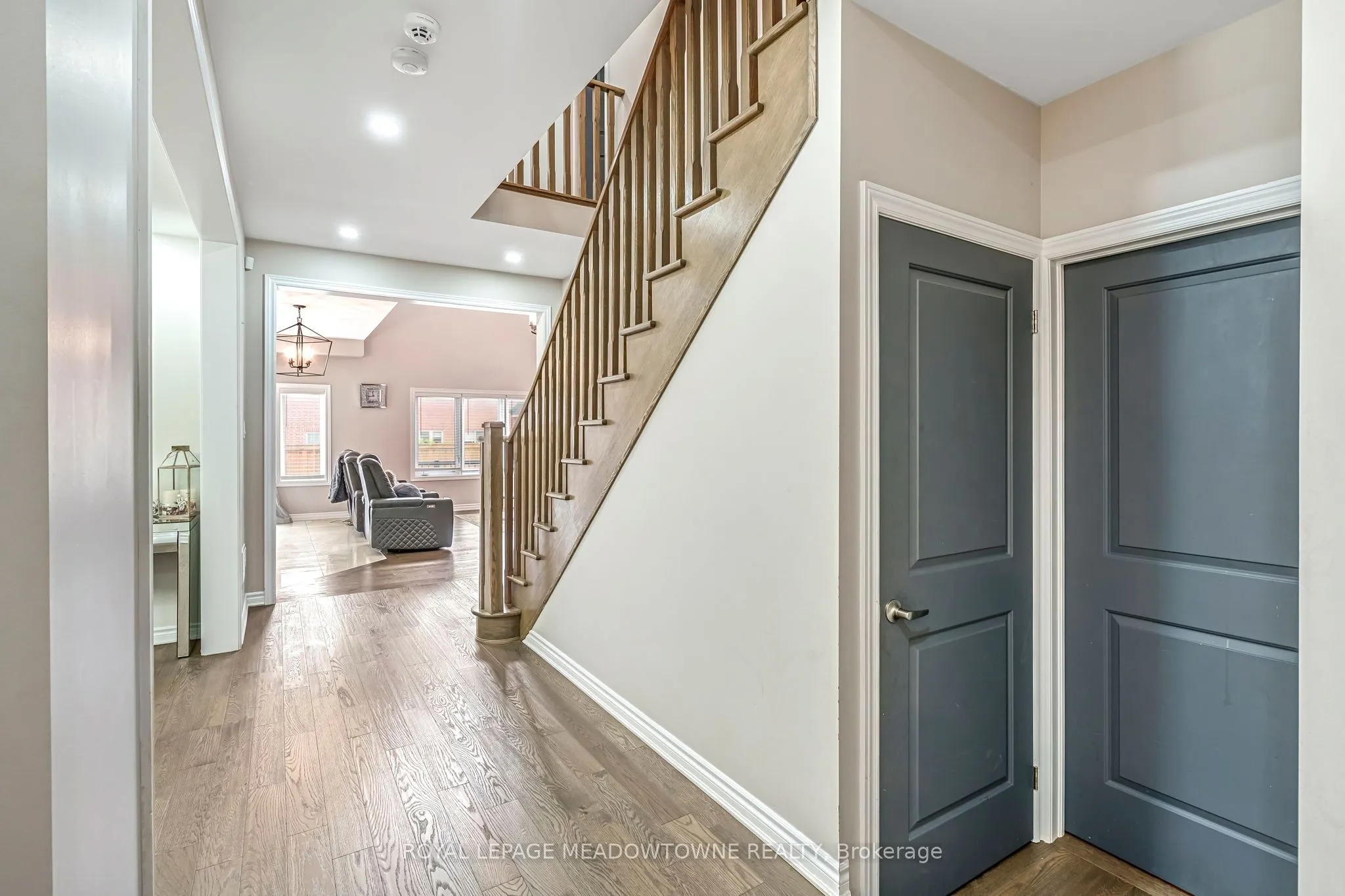 1029 Barton Way