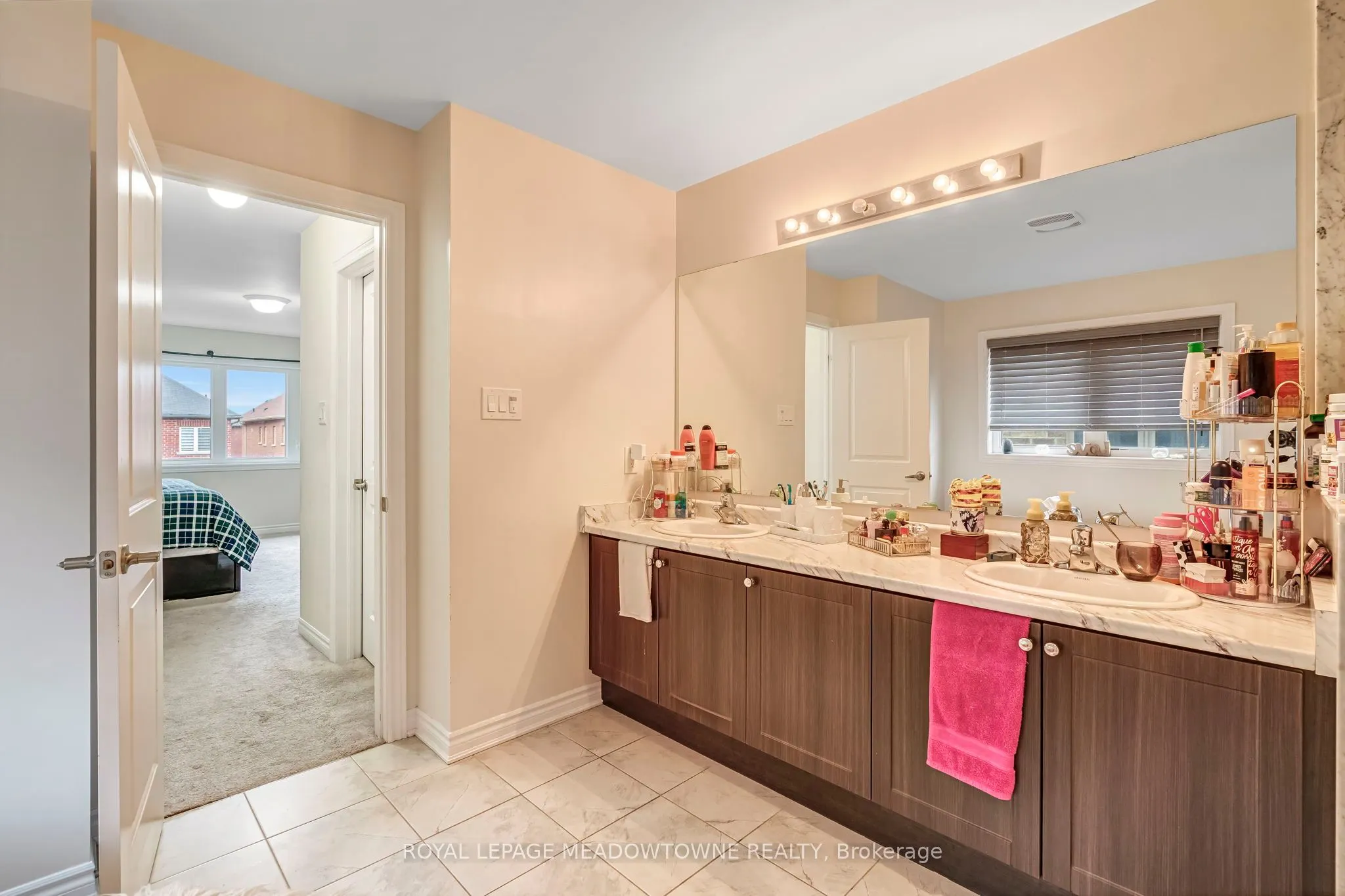 1029 Barton Way