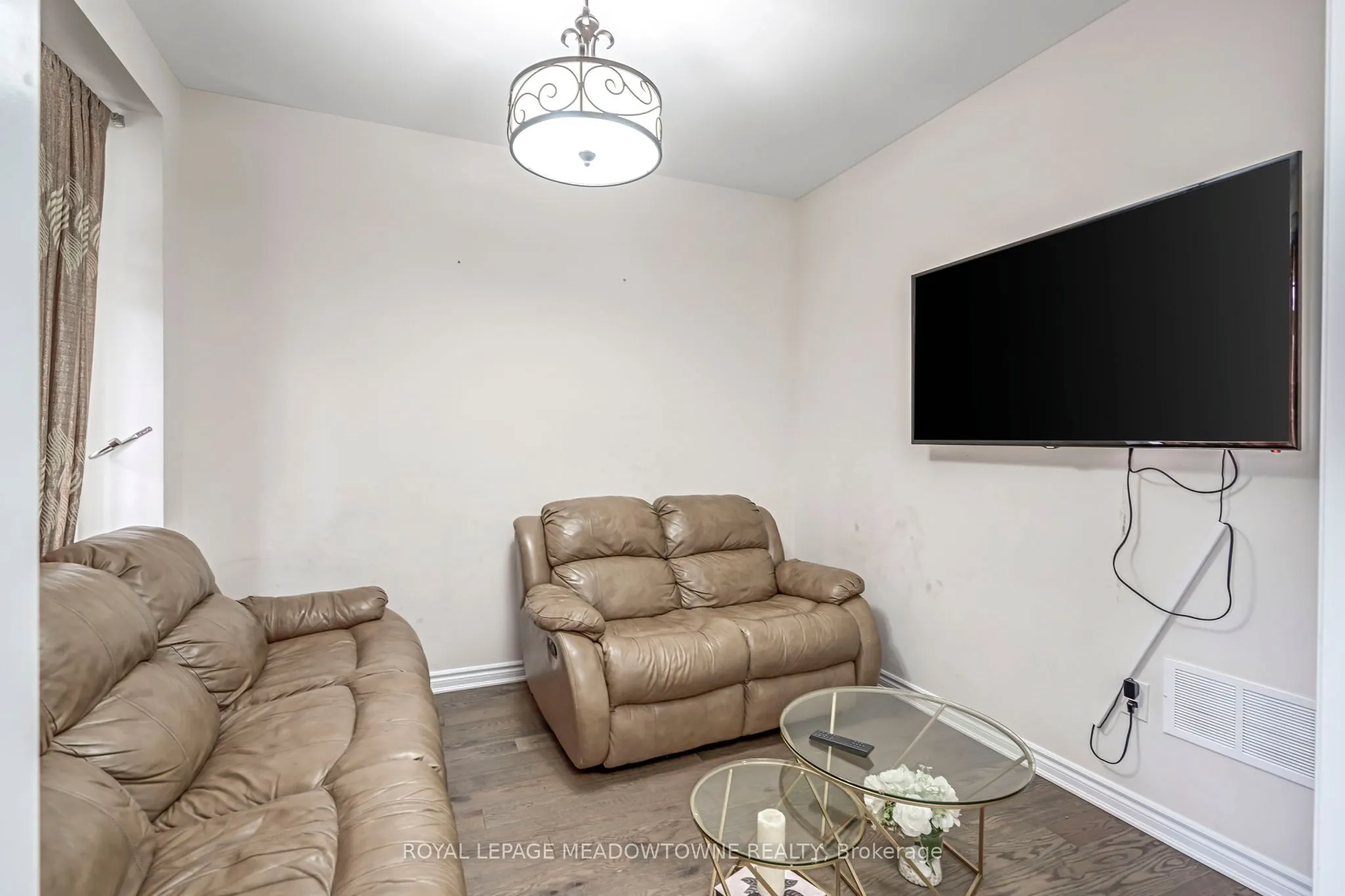 1029 Barton Way