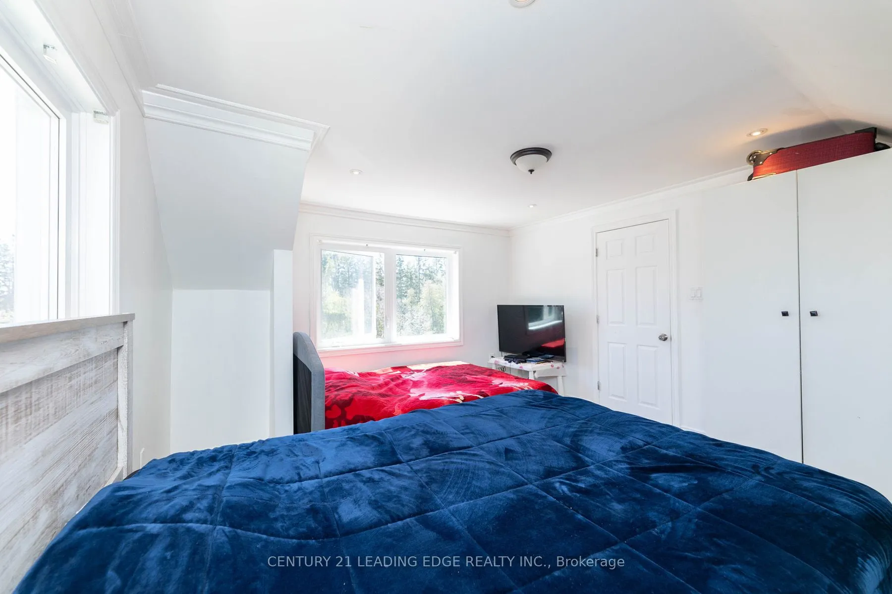13286 Dufferin Street