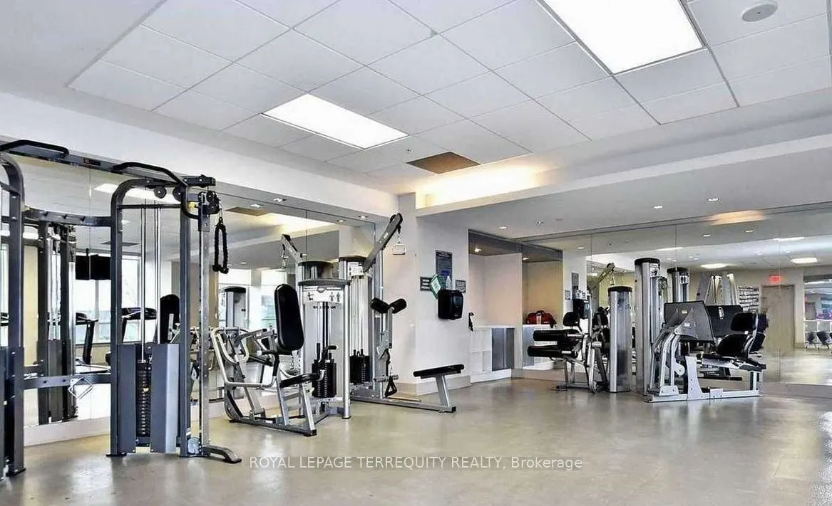 7165 Yonge Street, #1710
