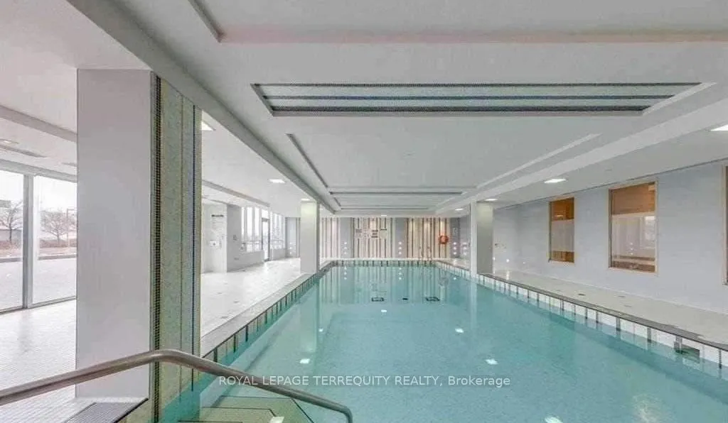 7165 Yonge Street, #1710
