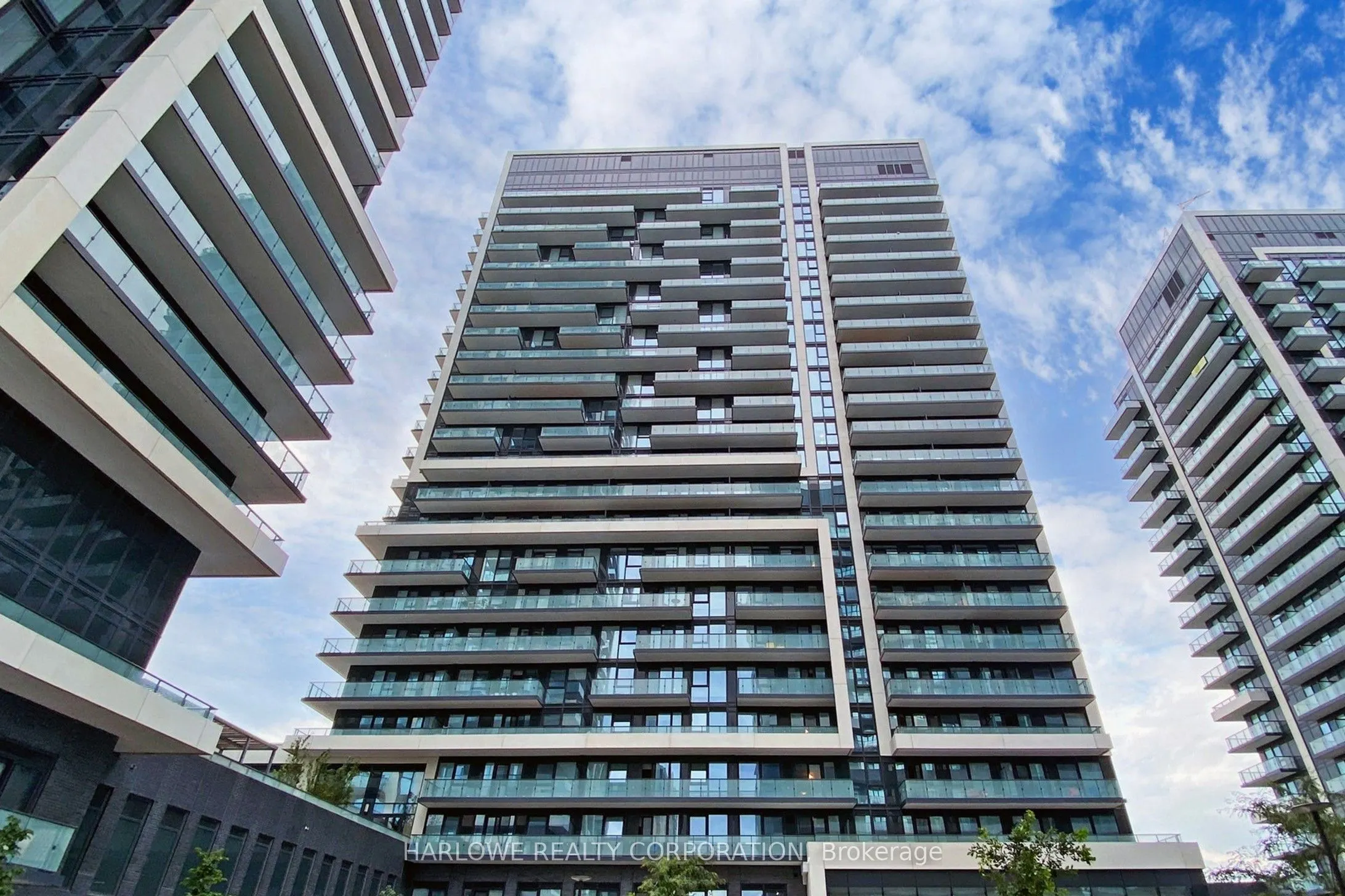 95 Oneida Crescent, #1706
