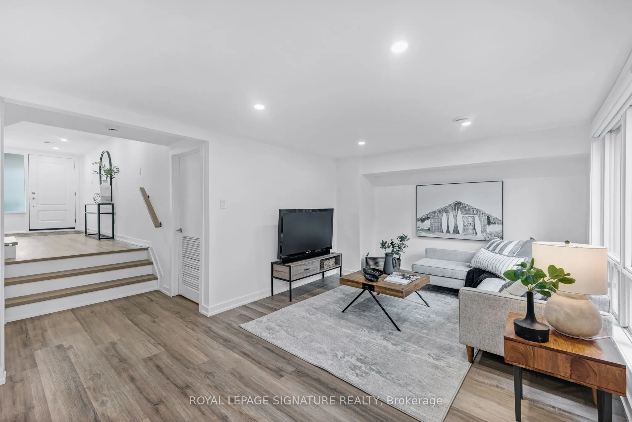 67 Poplar Crescent, #6