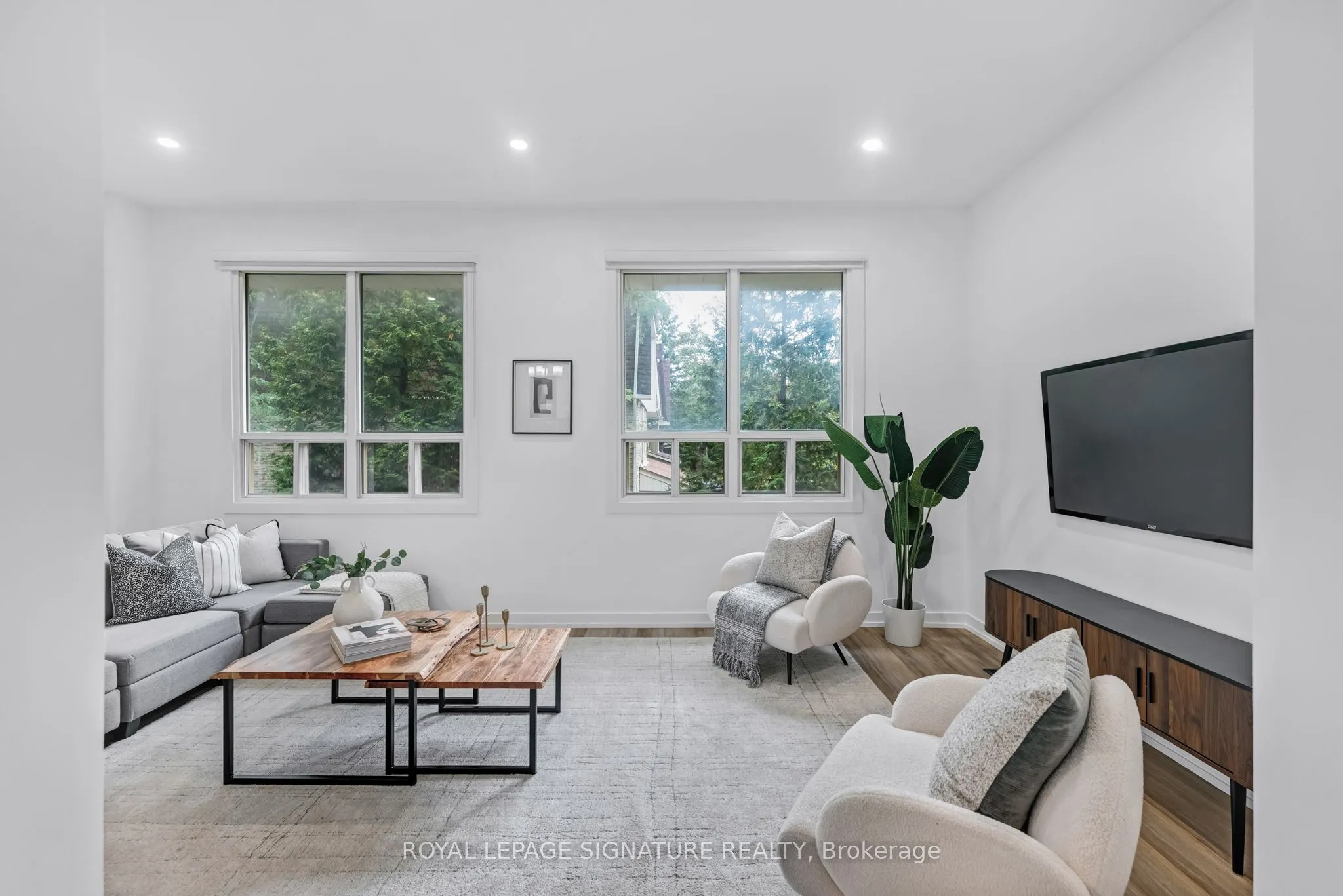 67 Poplar Crescent, #6