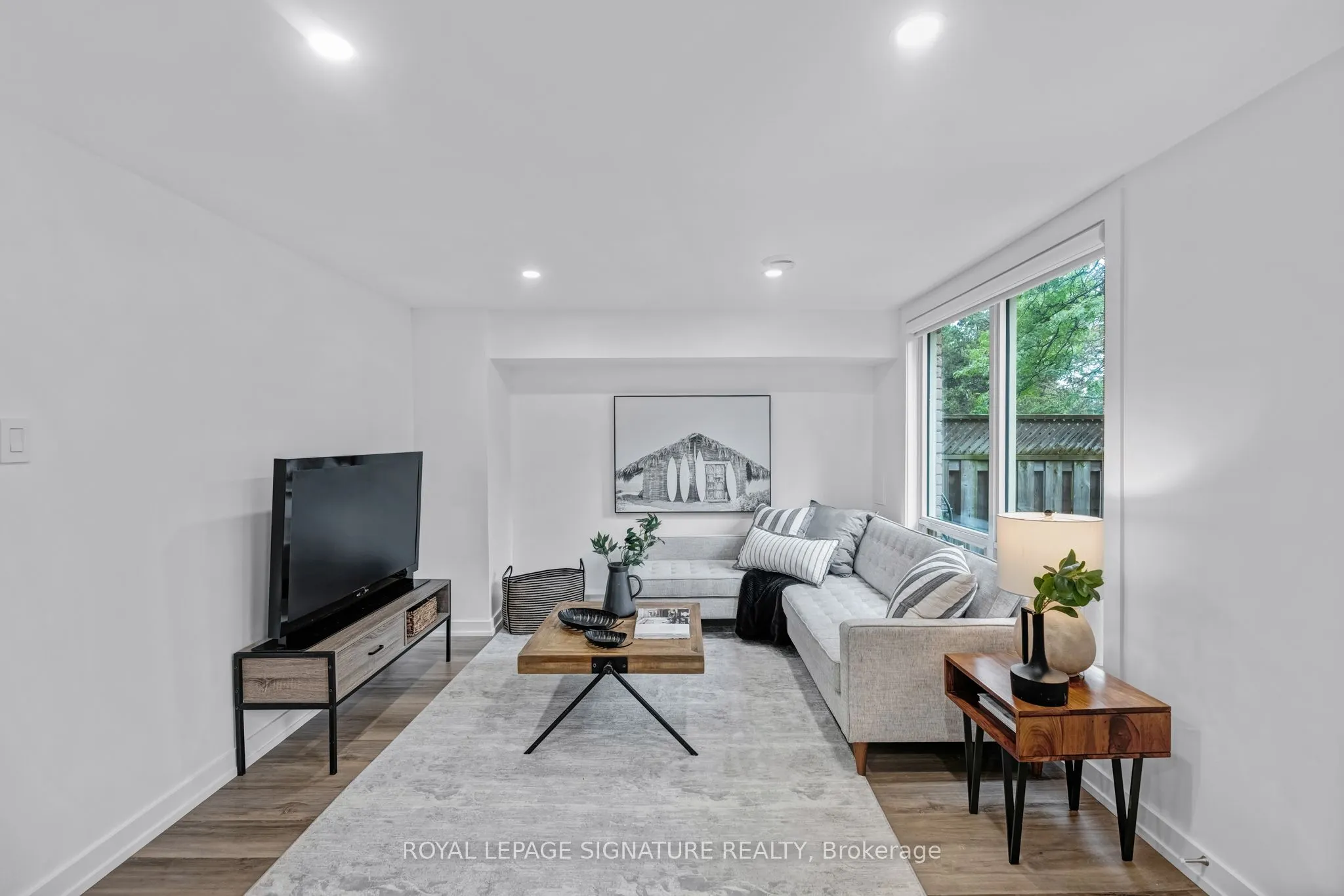 67 Poplar Crescent, #6