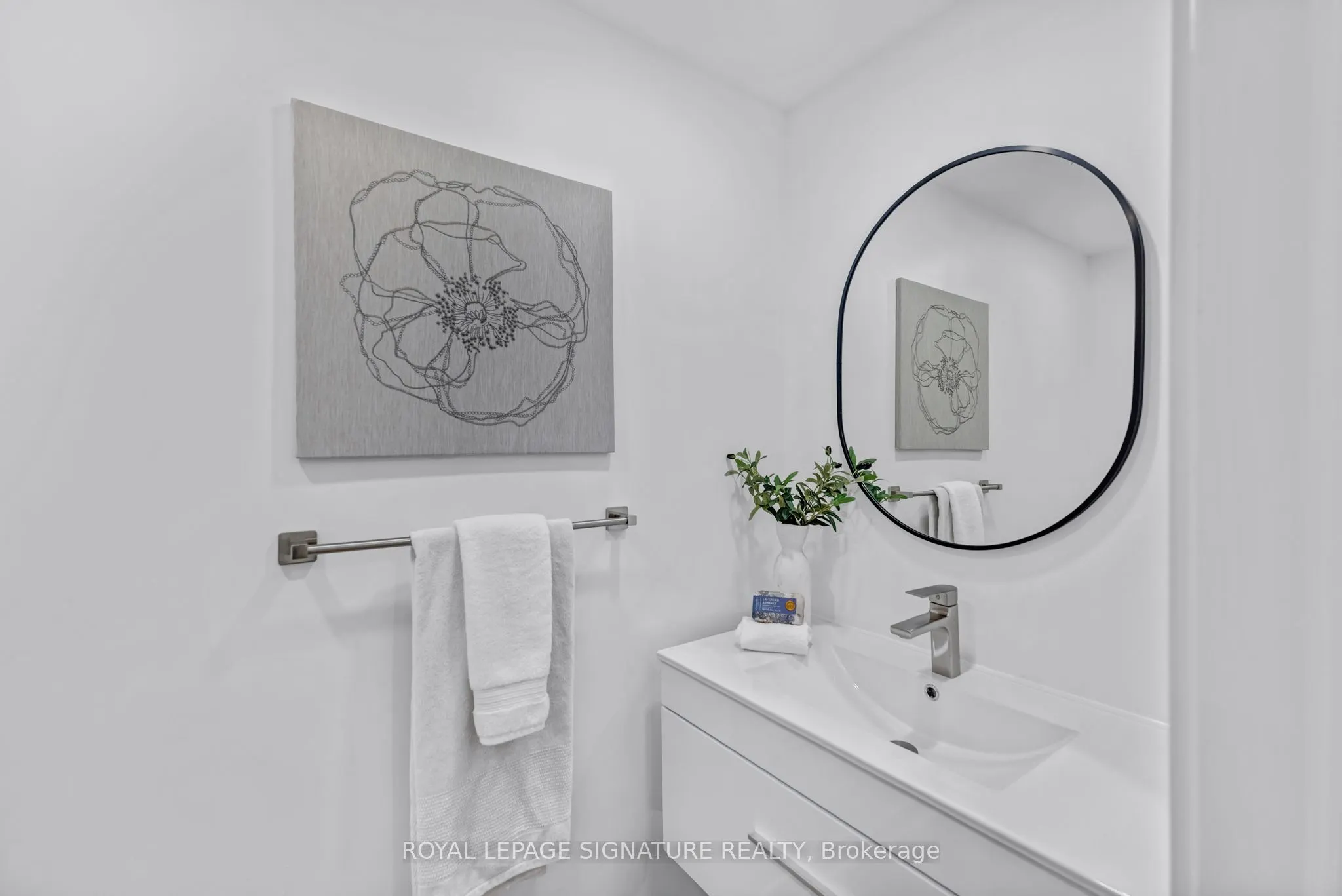 67 Poplar Crescent, #6