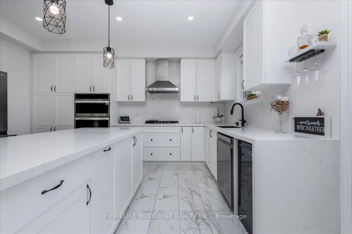 21 Wakefield Boulevard