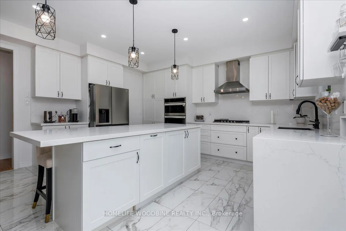 21 Wakefield Boulevard