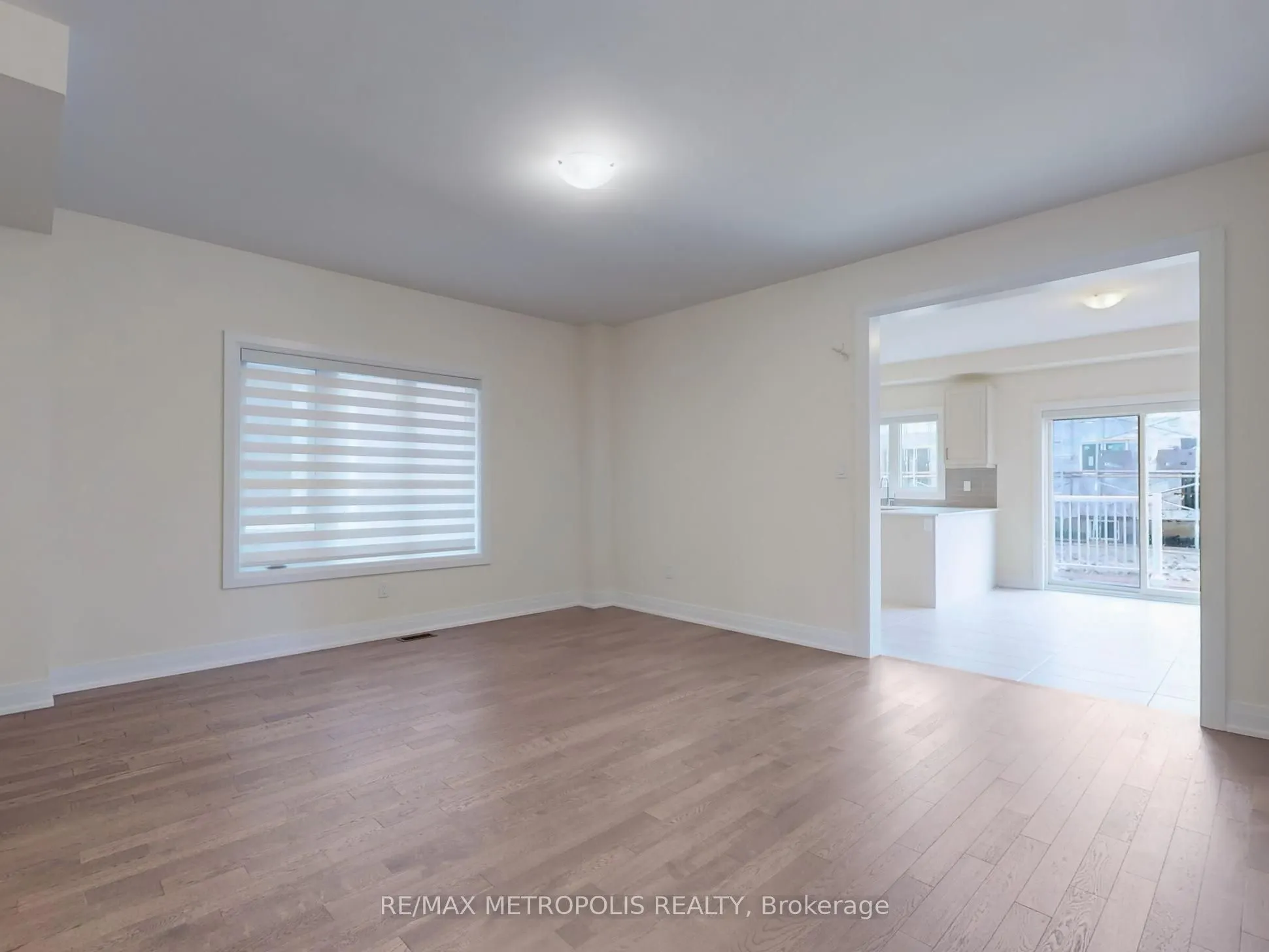 21 La Reine Avenue, #MAIN