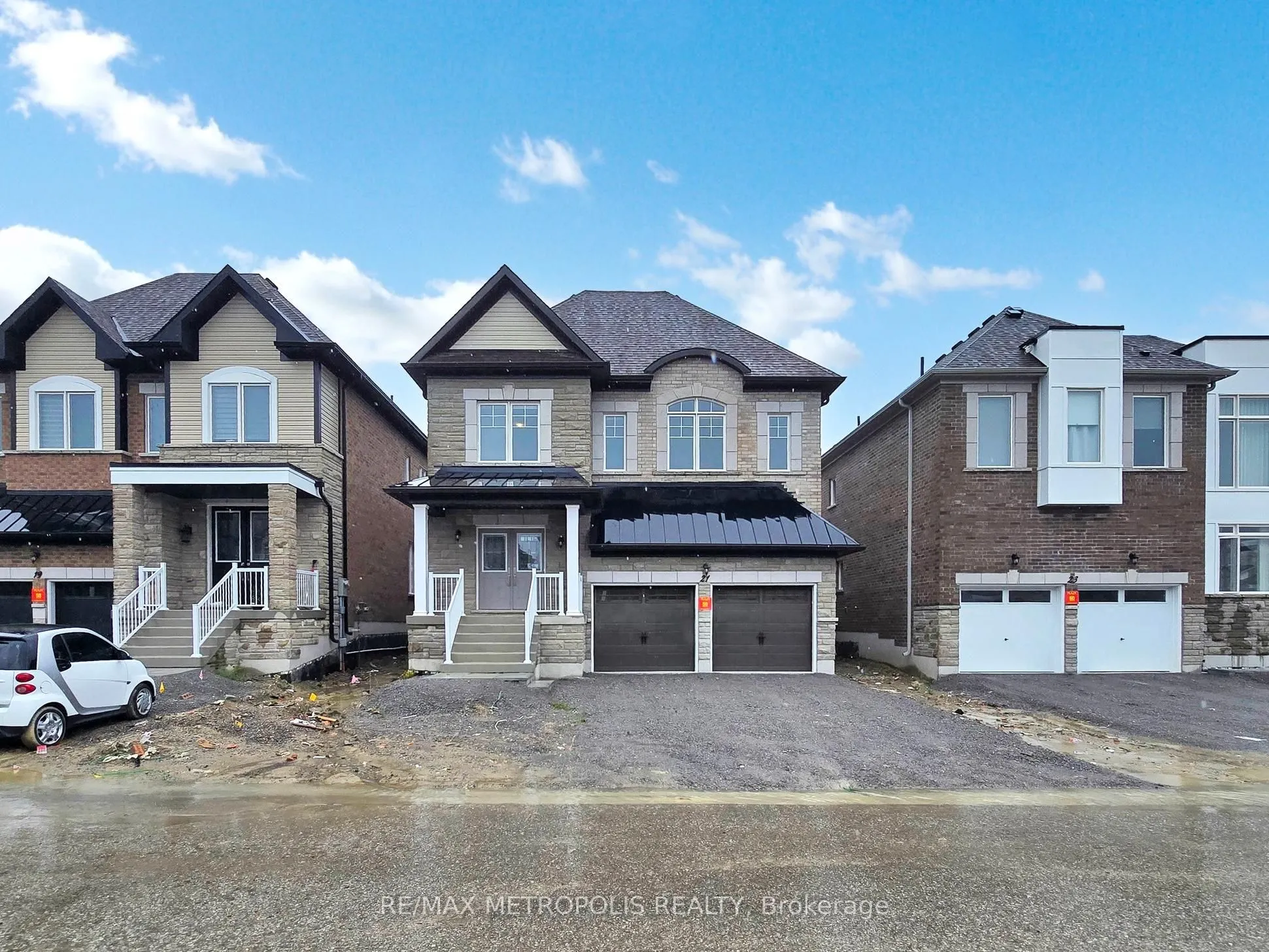 21 La Reine Avenue, #MAIN