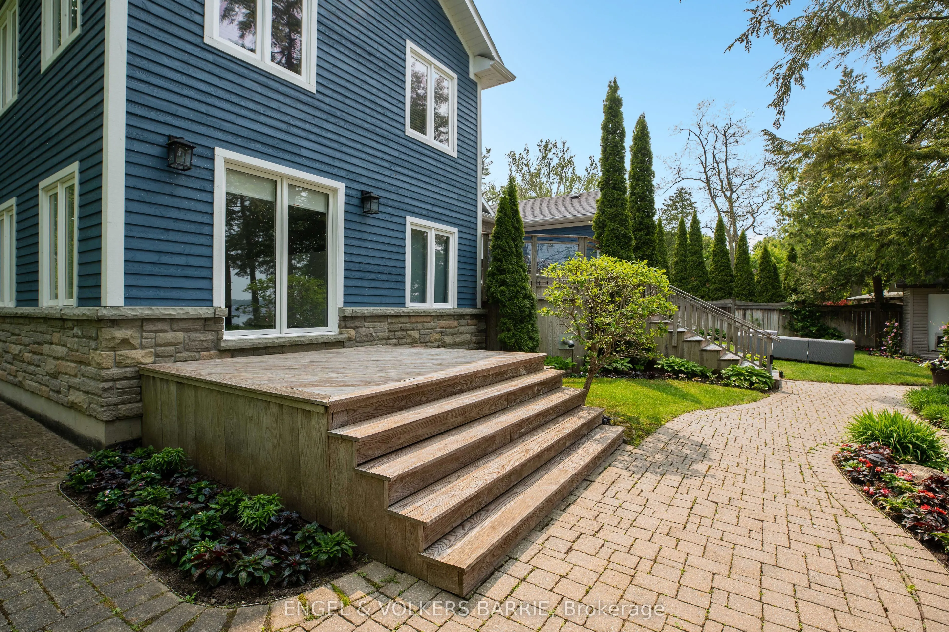 292 Trillium Place