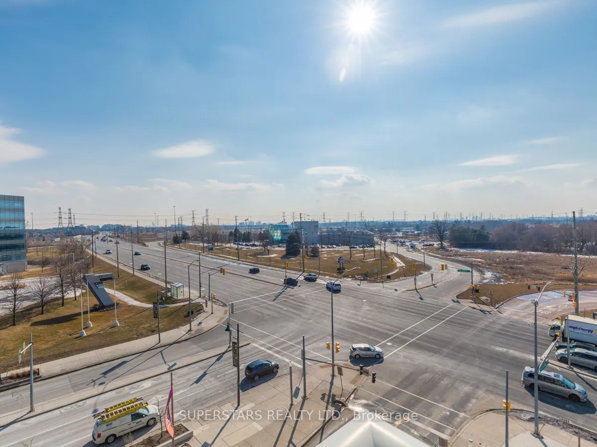 10 Rouge Valley Drive W, #614A