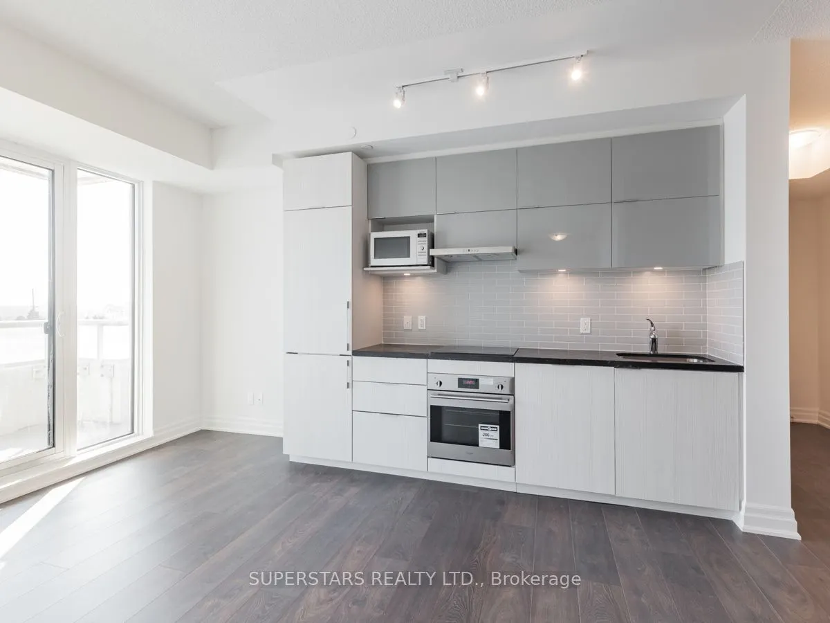 10 Rouge Valley Drive W, #614A