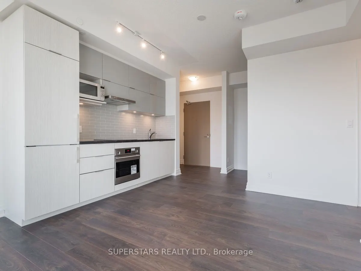 10 Rouge Valley Drive W, #614A