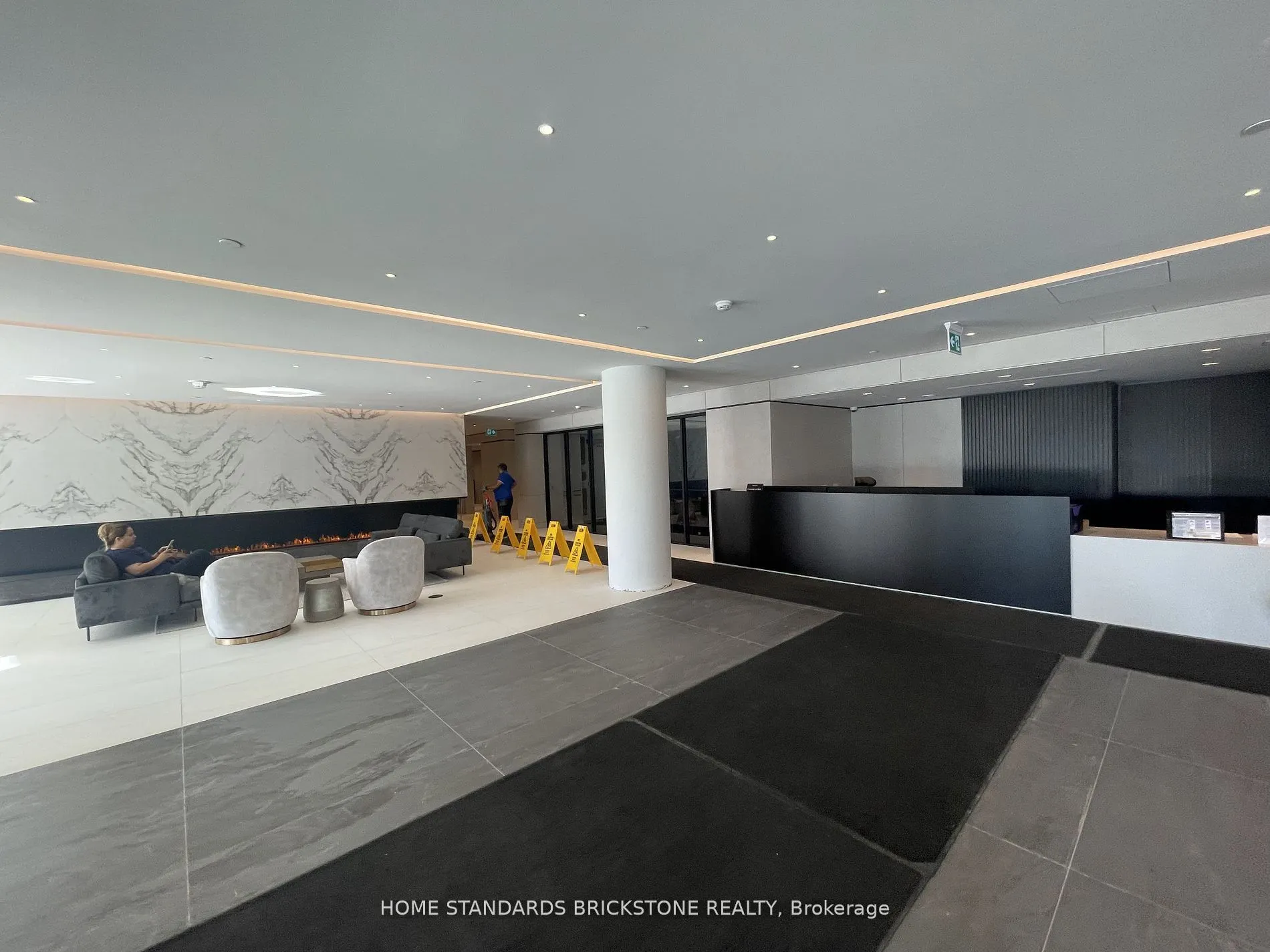 50 UPPER MALL Way N, #2007