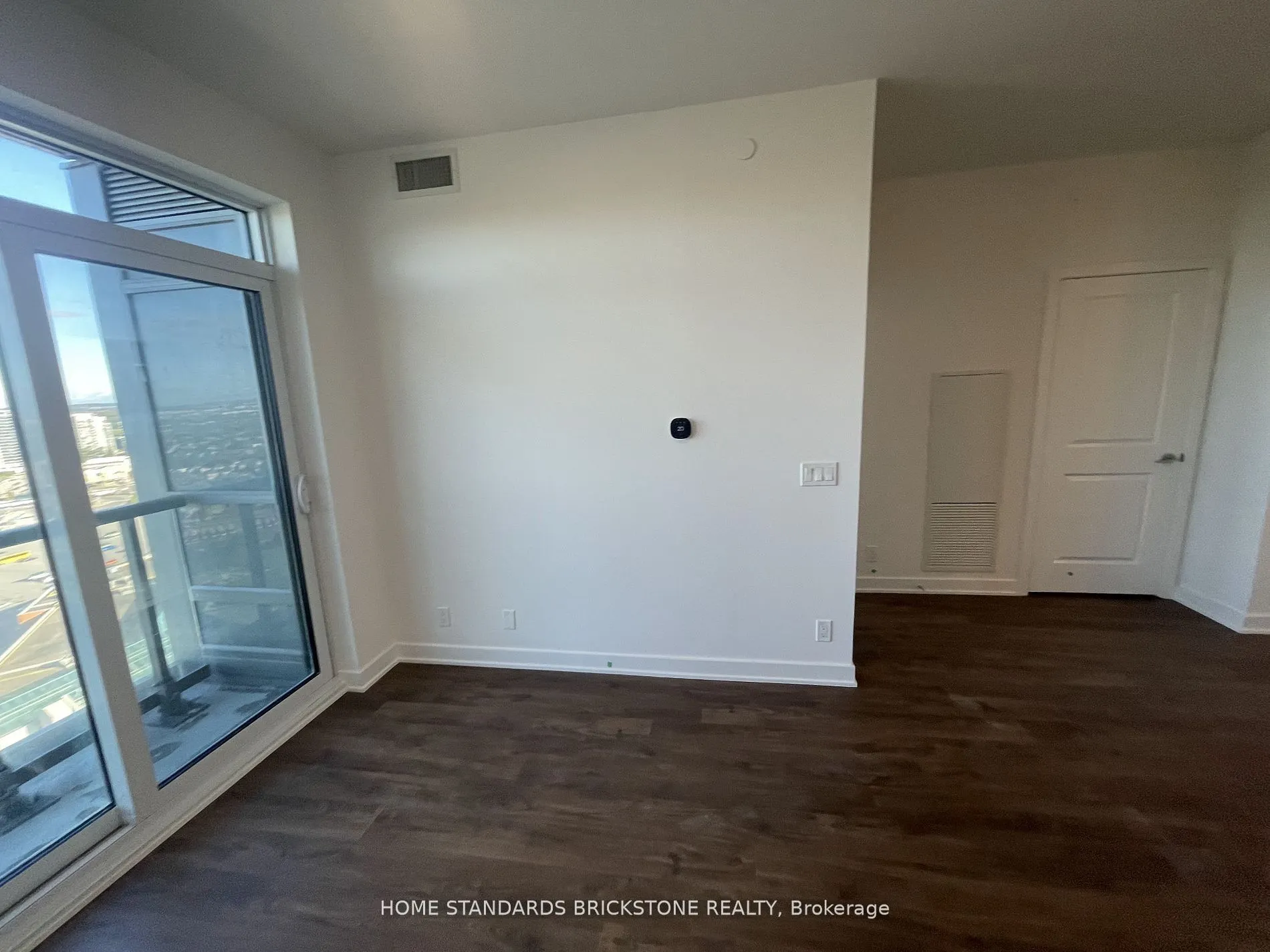 50 UPPER MALL Way N, #2007