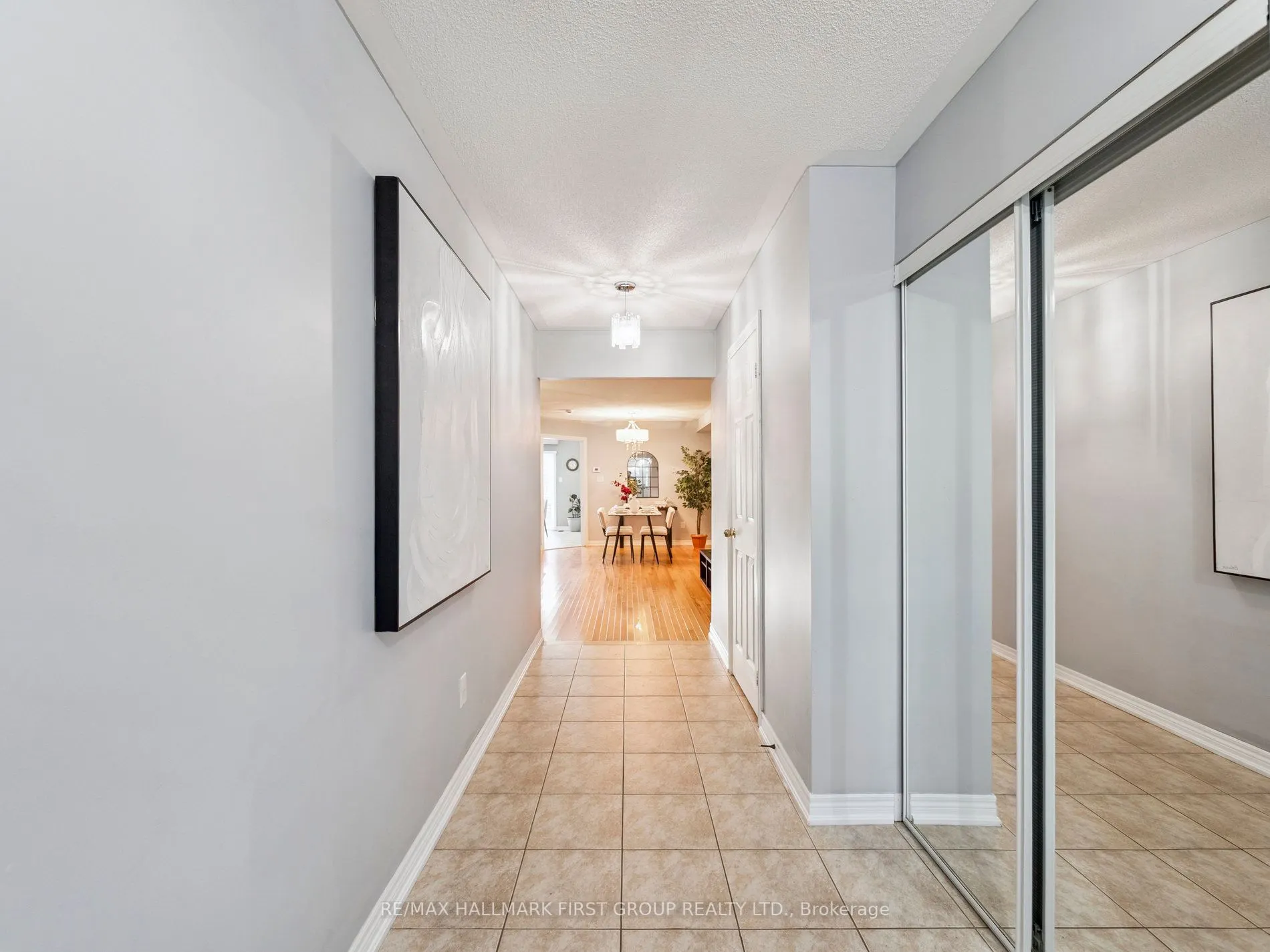 20 Crestbank Court