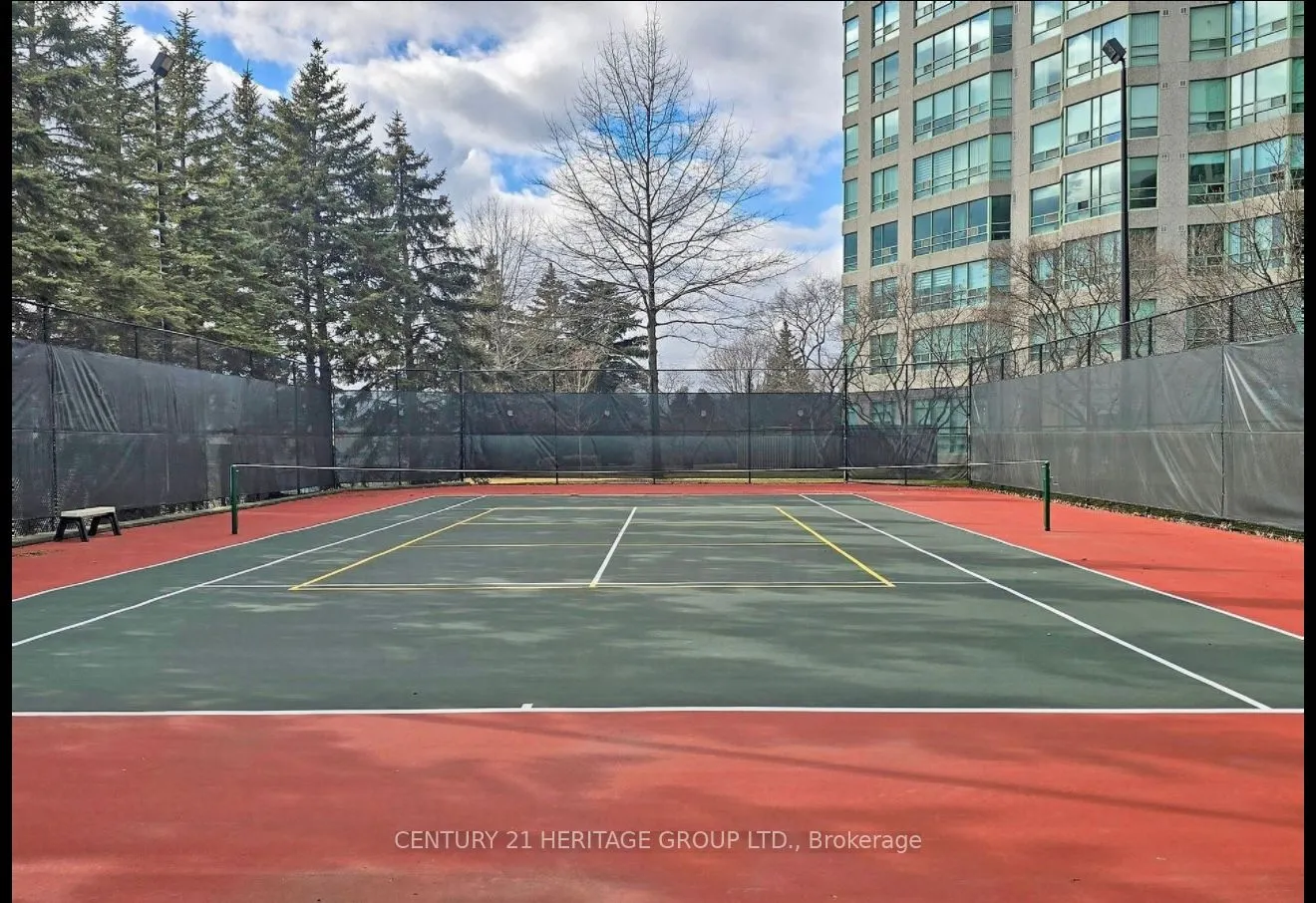 7805 Bayview Avenue, #525