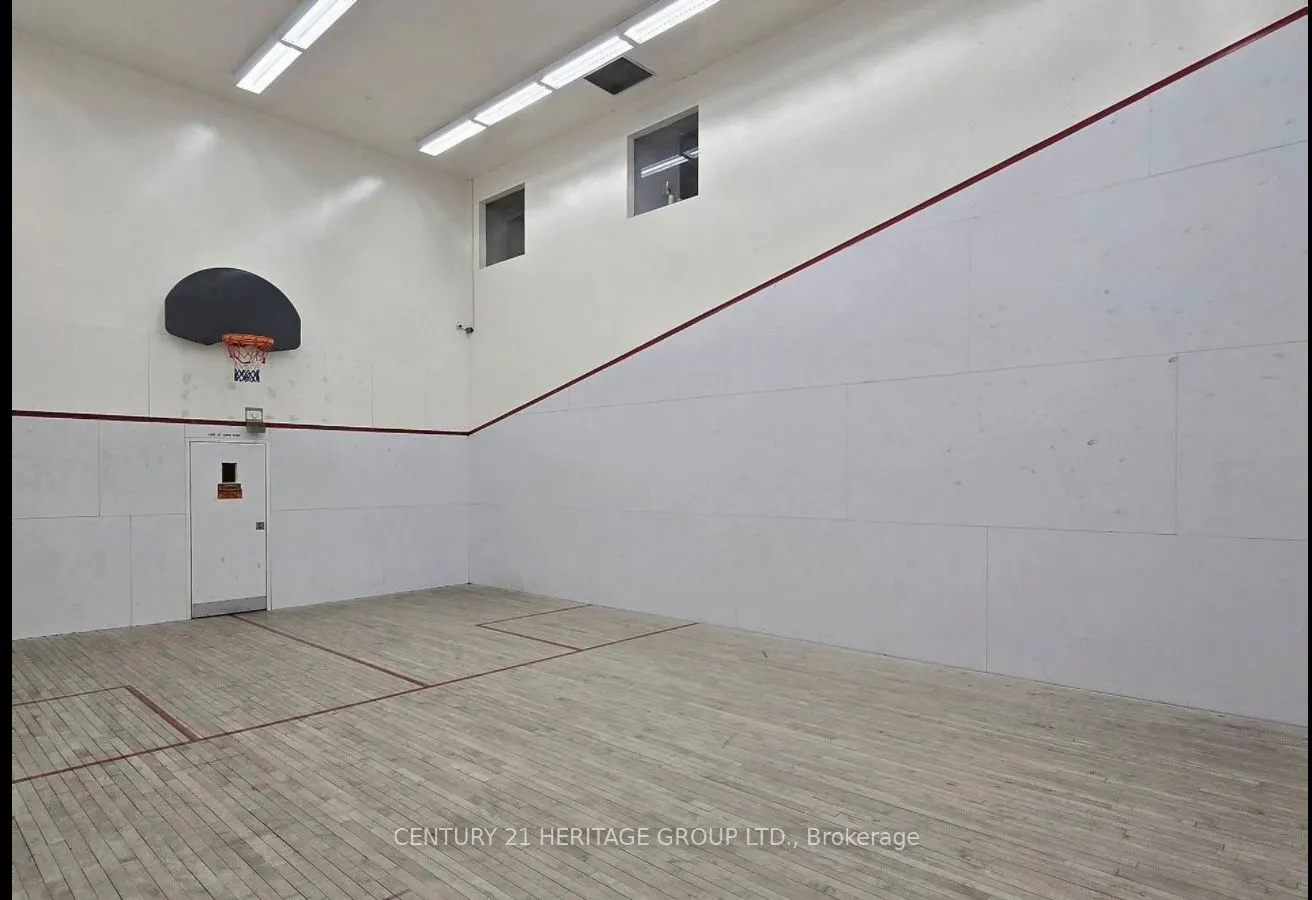 7805 Bayview Avenue, #525
