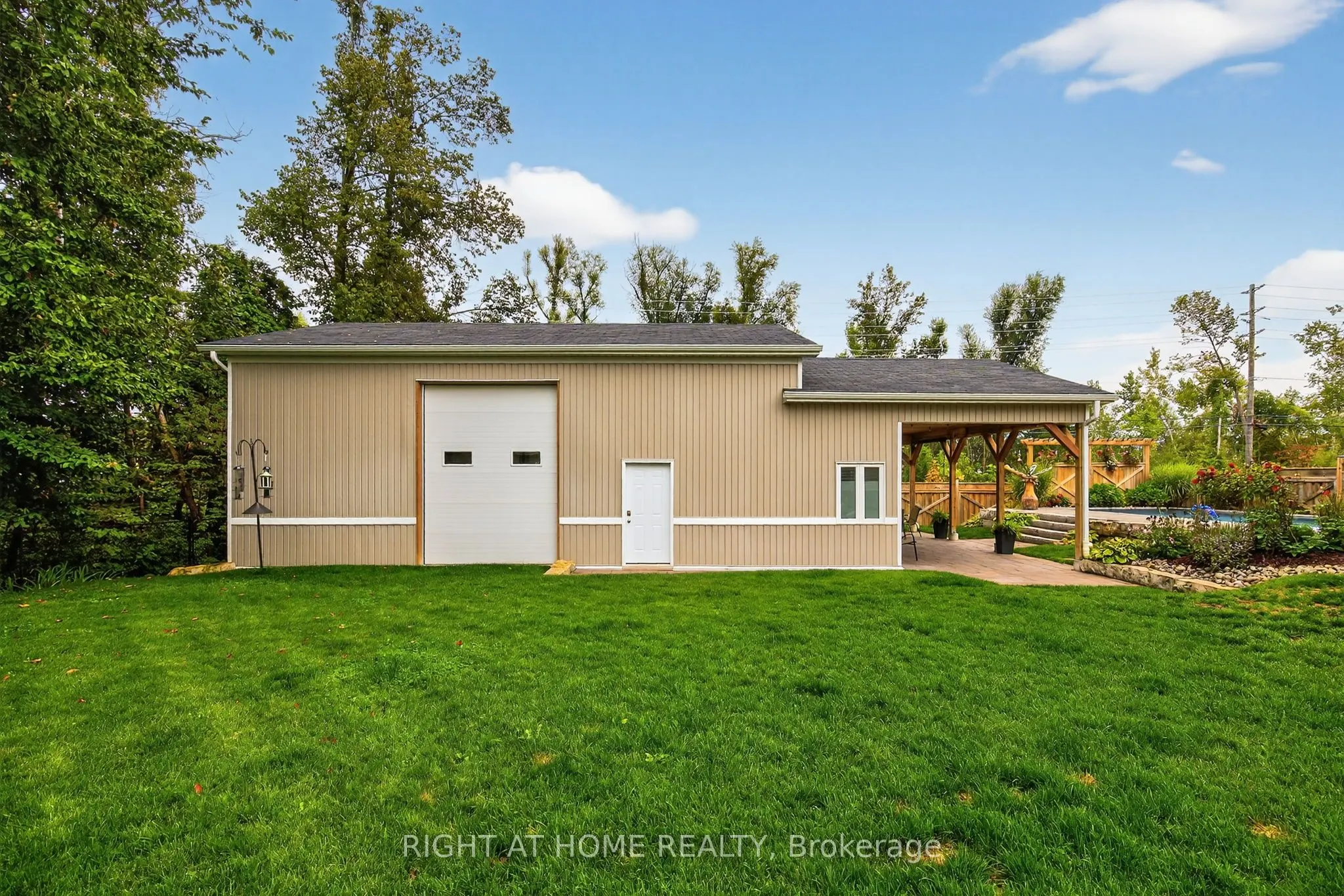3005 Mason Drive