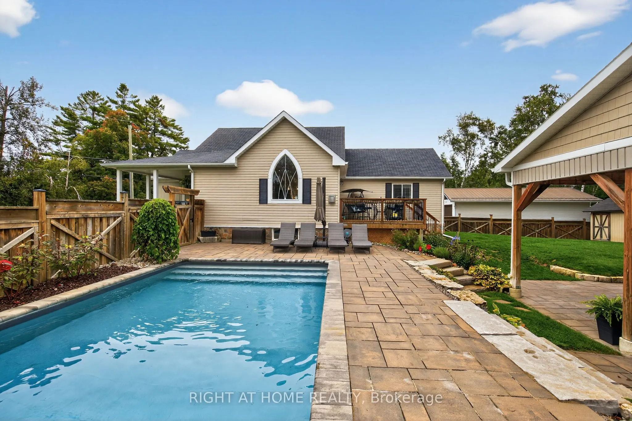 3005 Mason Drive