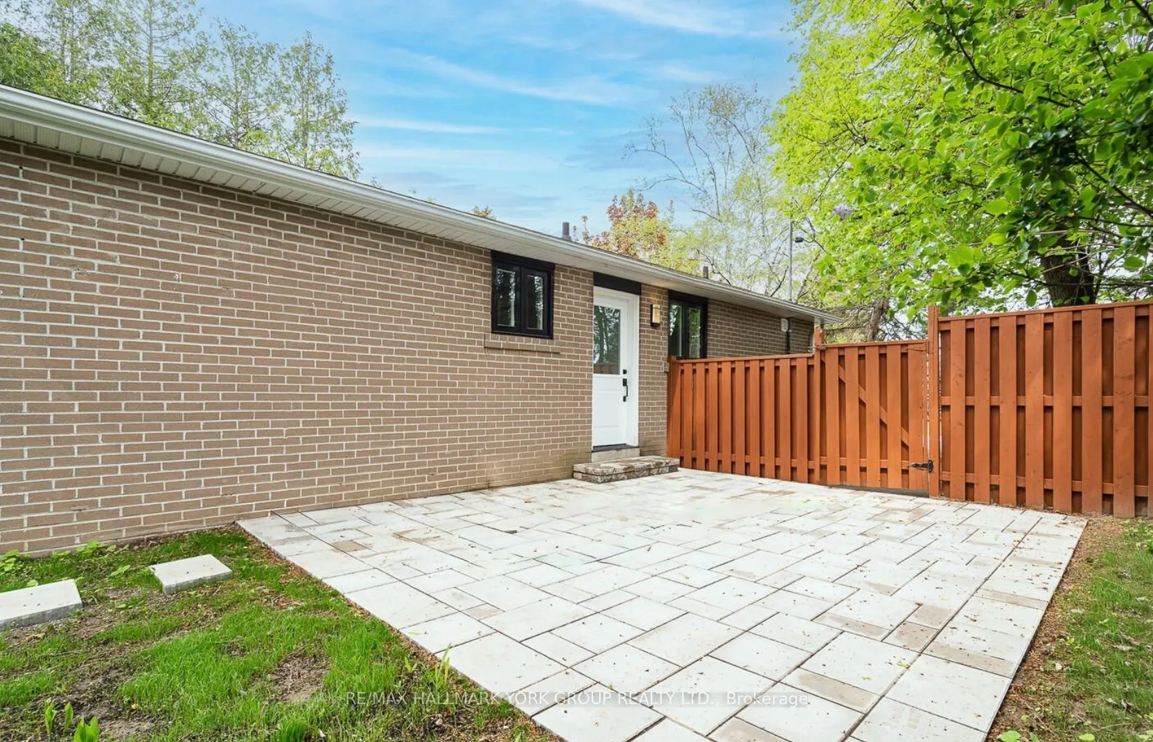 106 Woodpark Pl Place