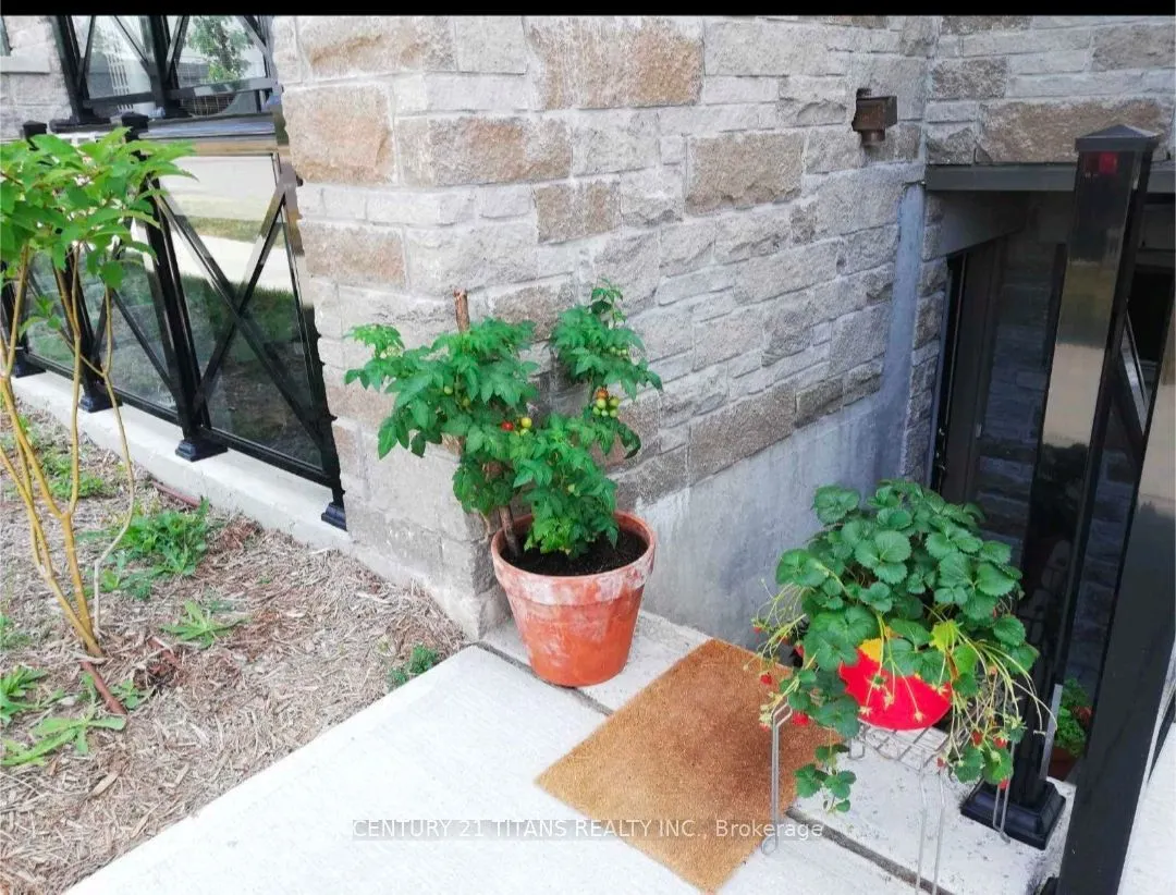 2 Westmeath Lane W, #2115